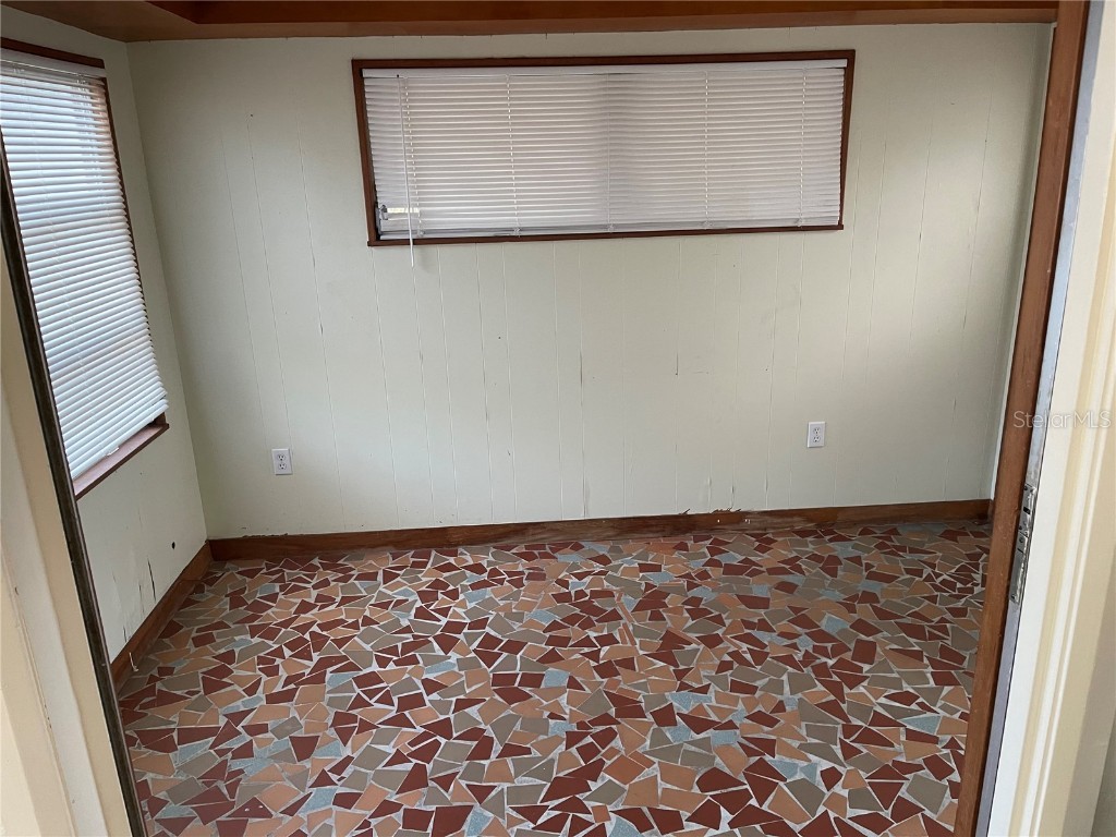 2415 Pelican Drive Sarasota FL 34237 A4650716 image6