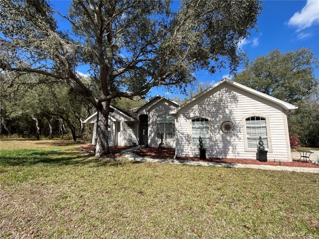 2415 W Mesa Verde Drive Beverly Hills FL 34465 G5065798 image1