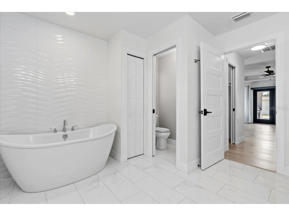 2415 W Price Boulevard North Port FL 34286 C7515168 image41