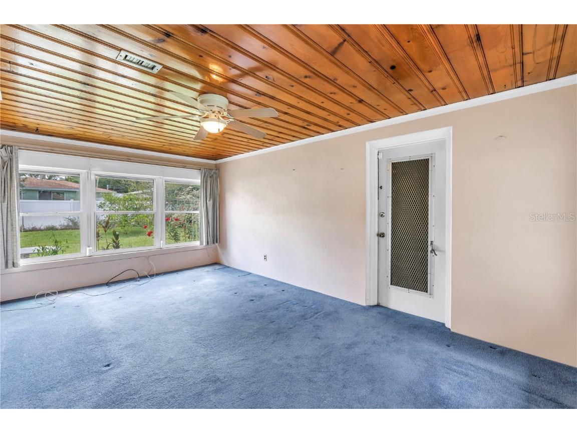 2415 York Street N Saint Petersburg FL 33710 TB8396772 image16