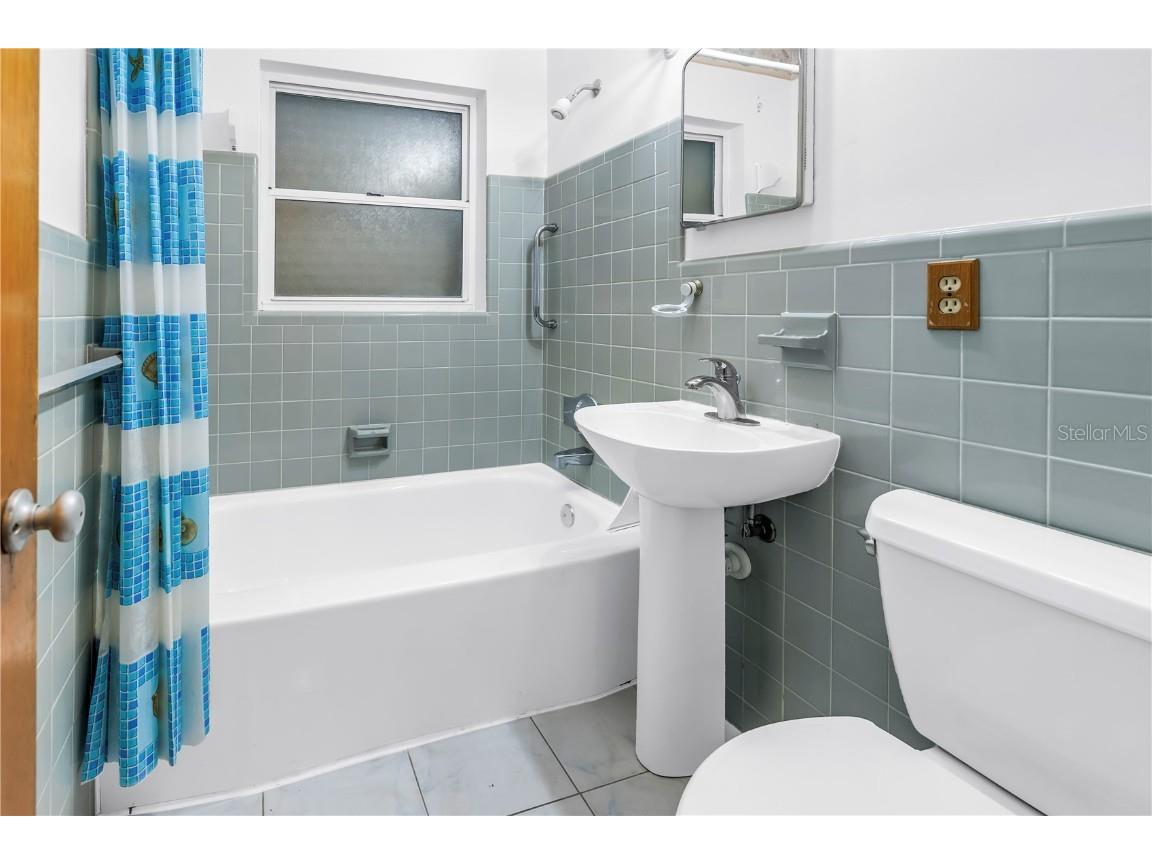 2415 York Street N Saint Petersburg FL 33710 TB8396772 image23