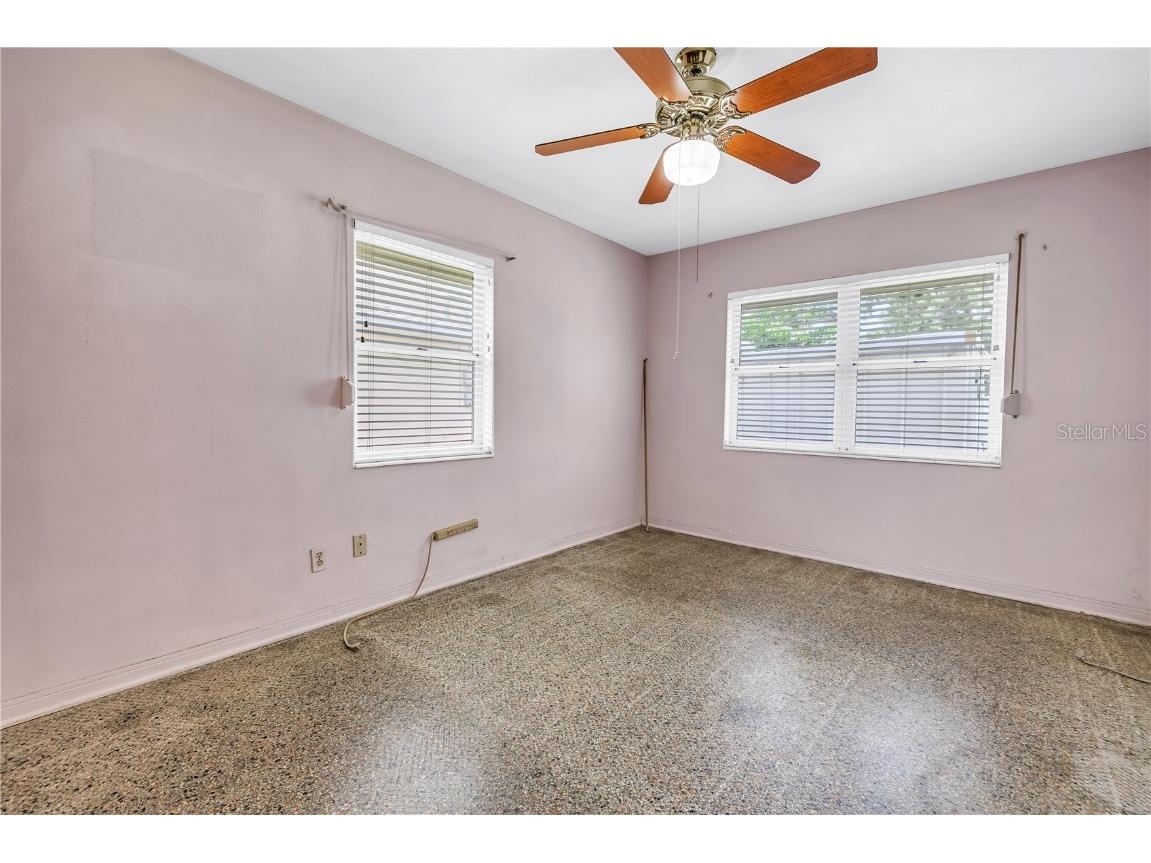 2415 York Street N Saint Petersburg FL 33710 TB8396772 image24