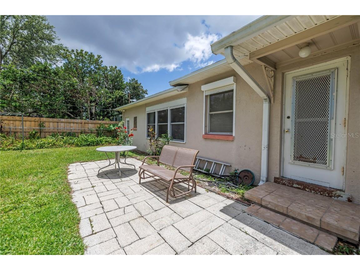 2415 York Street N Saint Petersburg FL 33710 TB8396772 image27