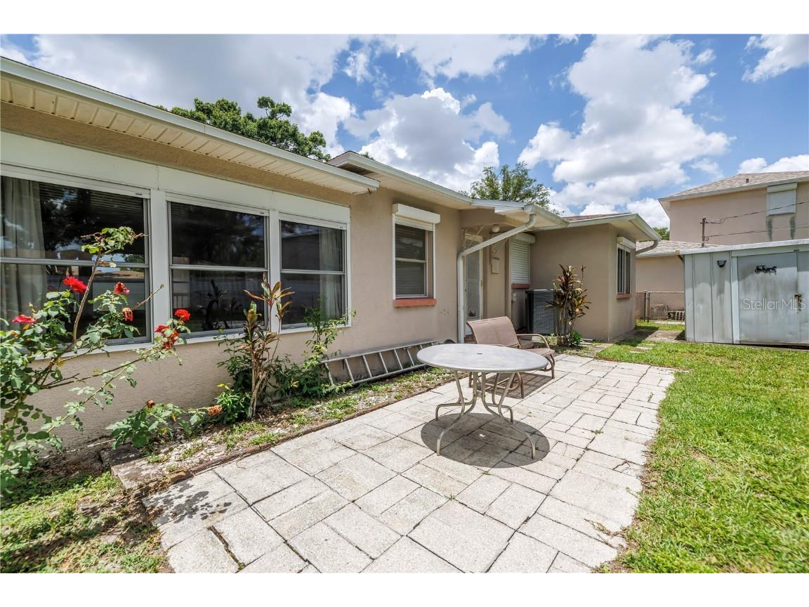 2415 York Street N Saint Petersburg FL 33710 TB8396772 image28