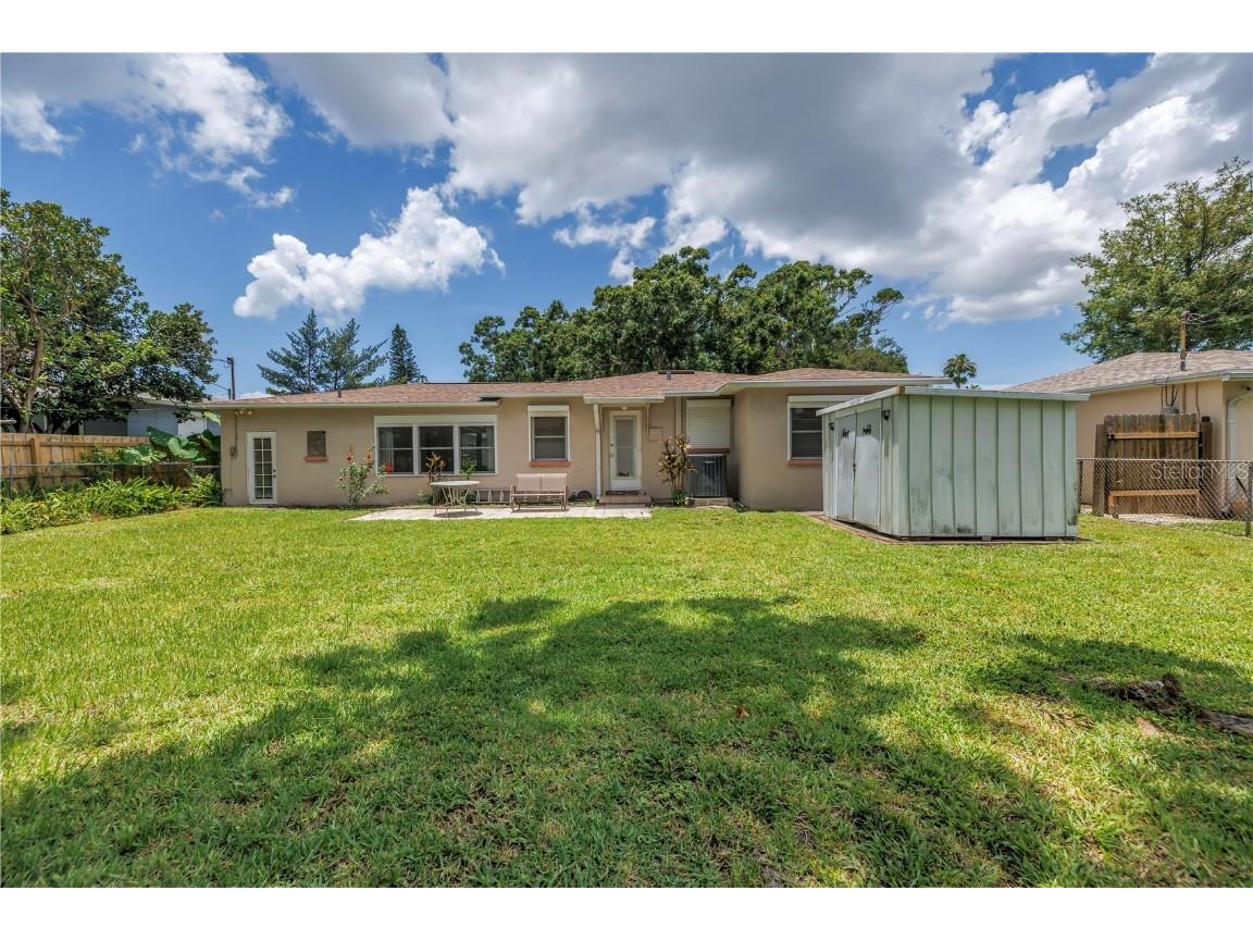 2415 York Street N Saint Petersburg FL 33710 TB8396772 image32