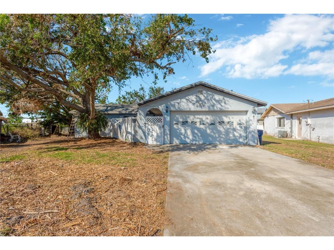 2416 16th Street W Palmetto FL 34221 TB8327444 image1