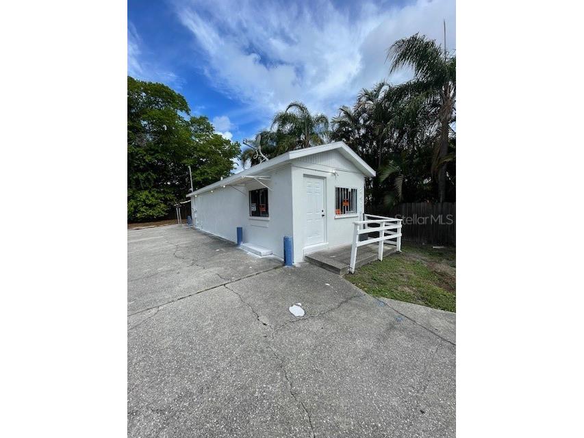 2416 9th Street E Bradenton FL 34208 A4614195 image1