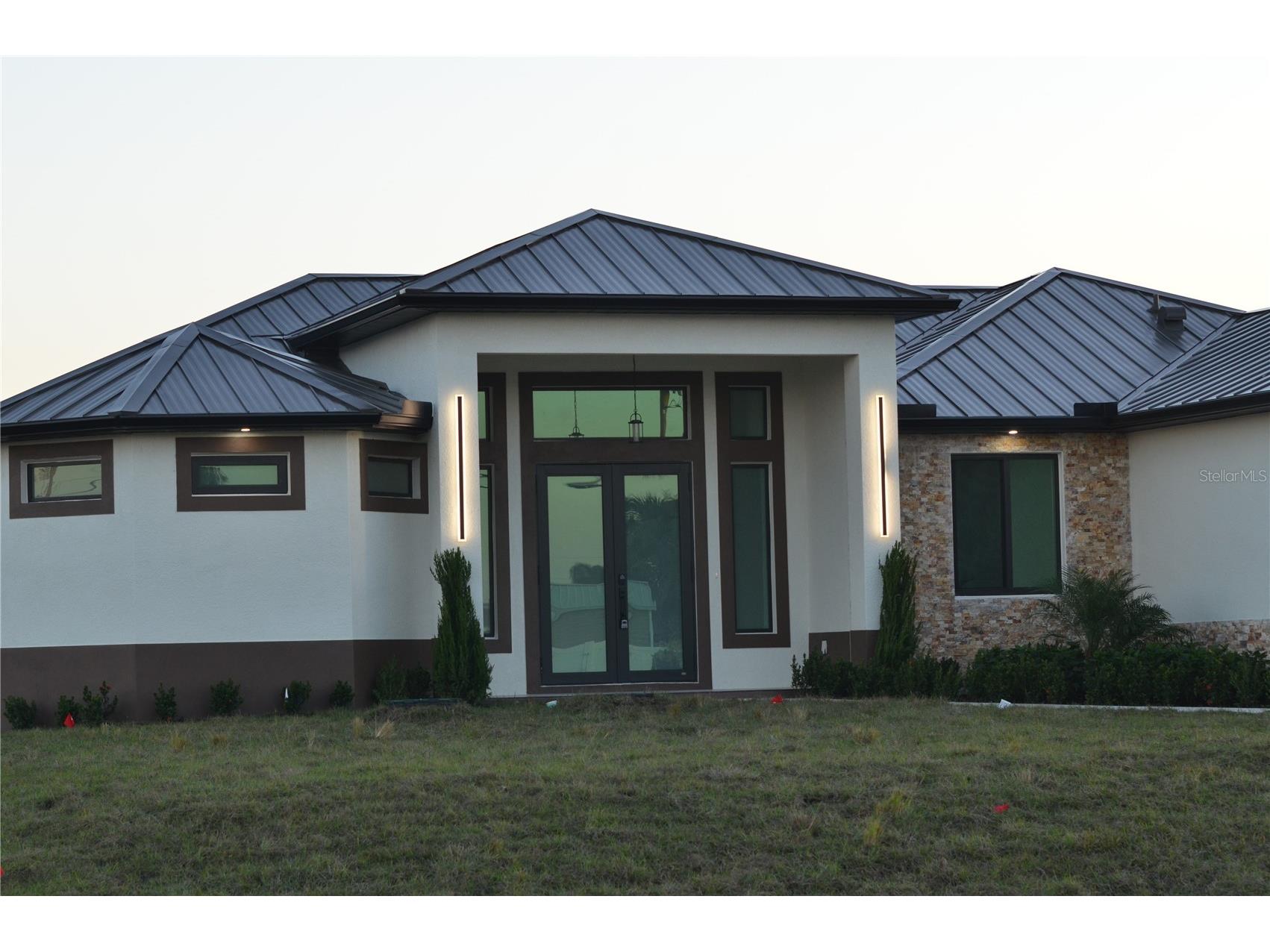 2416 Diplomat Parkway W Cape Coral FL 33993 O6403307 image1