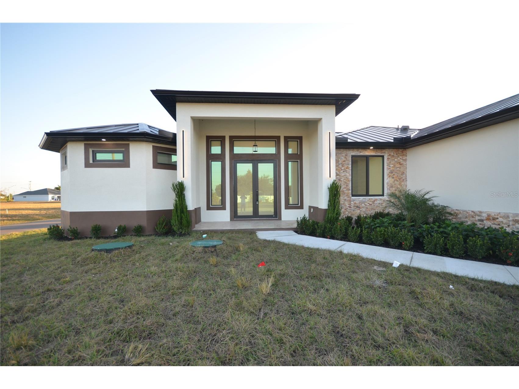 2416 Diplomat Parkway W Cape Coral FL 33993 O6403307 image7