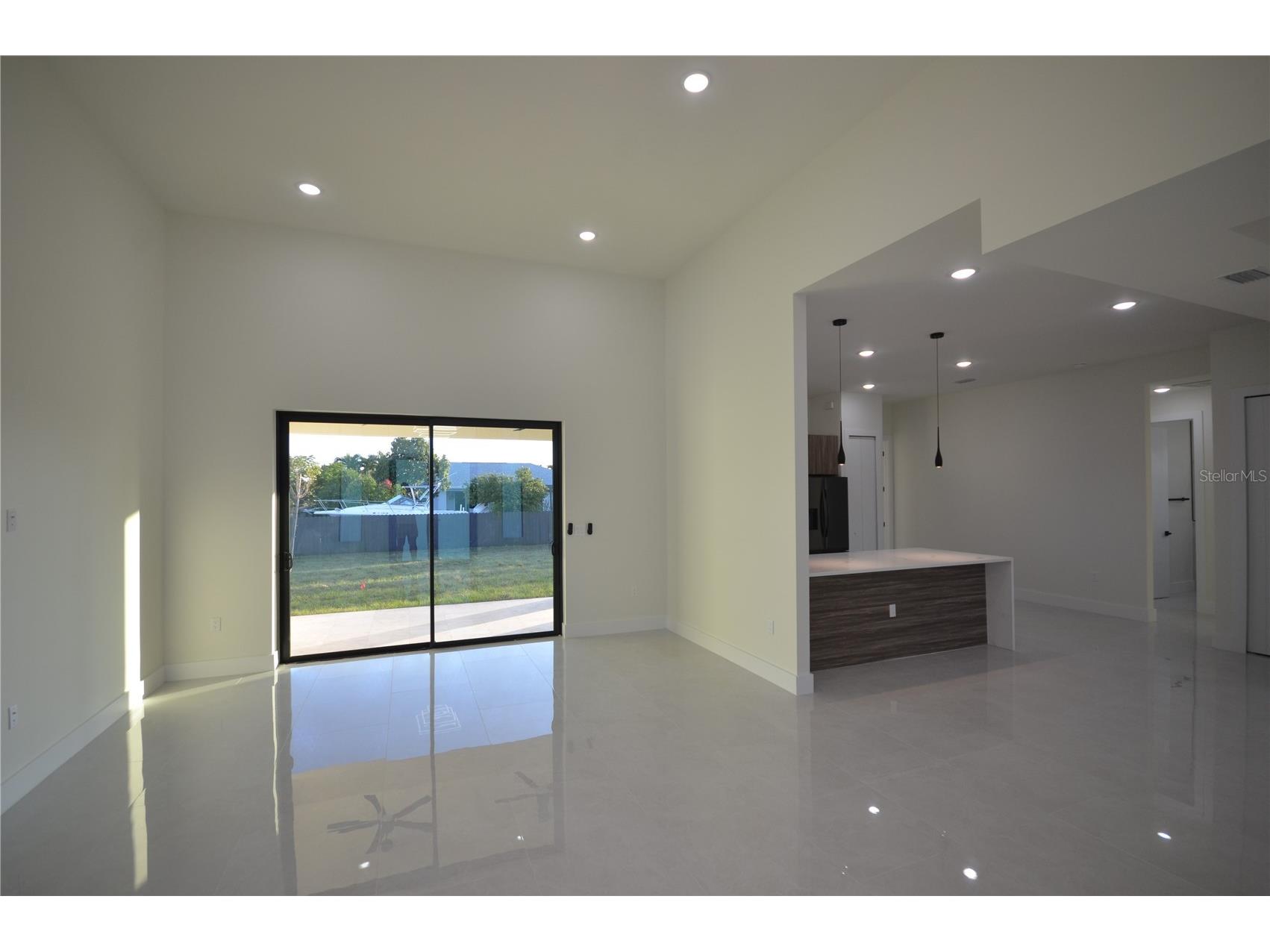 2416 Diplomat Parkway W Cape Coral FL 33993 O6403307 image8