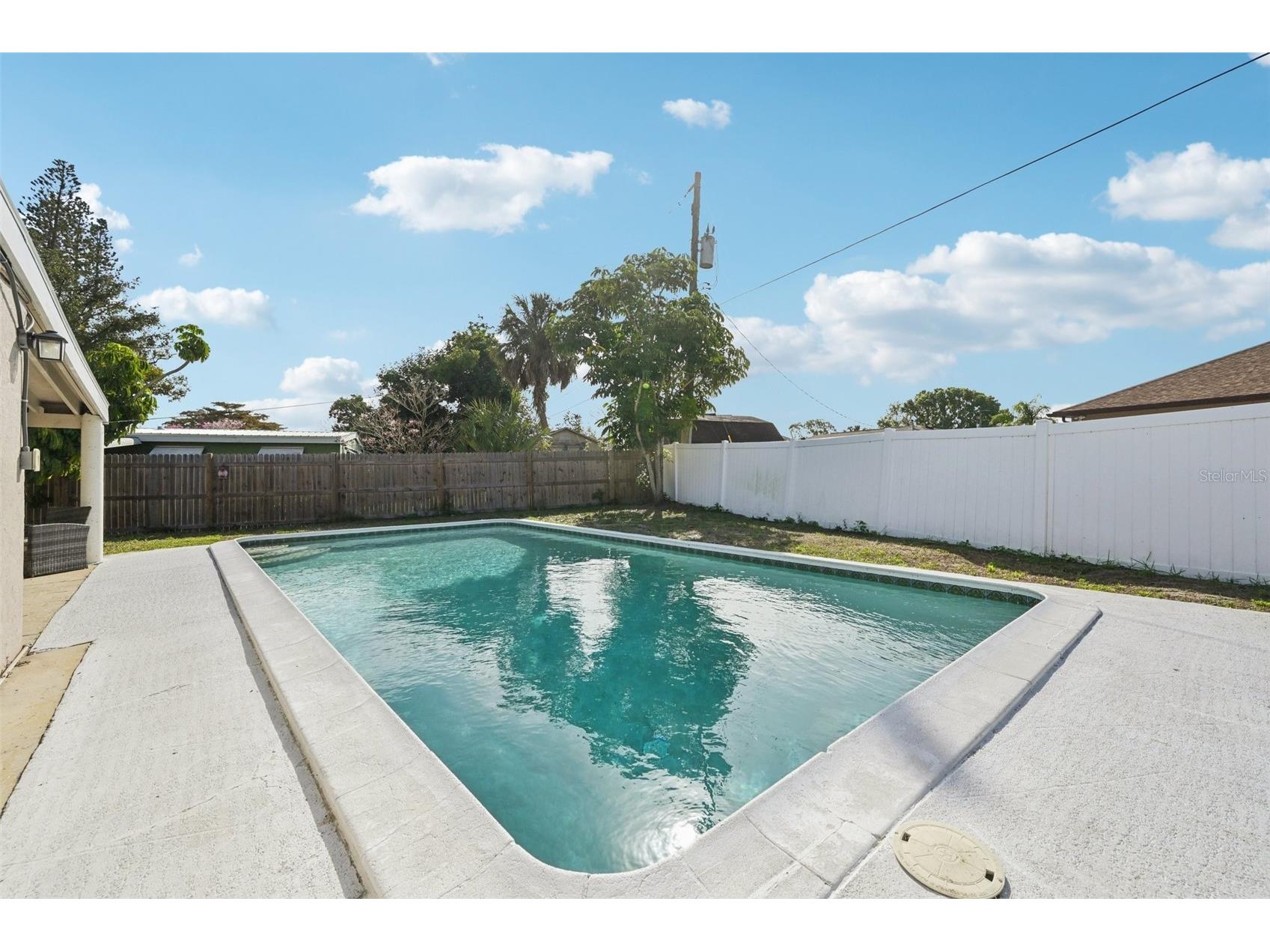 2416 Emory Avenue Bradenton FL 34207 A4685730 image16