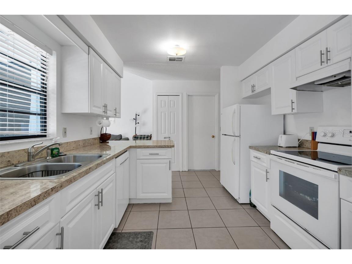 2416 Morgan Point Boulevard Kissimmee FL 34743 R4910312 image10