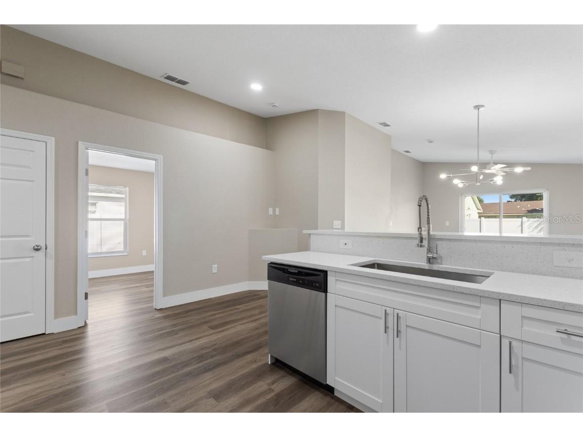 2416 N Crystal Lake Drive Lakeland FL 33801 TB8434203 image12