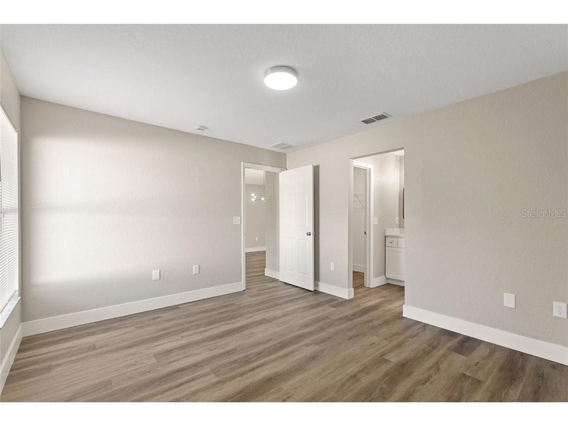 2416 N Crystal Lake Drive Lakeland FL 33801 TB8434203 image19