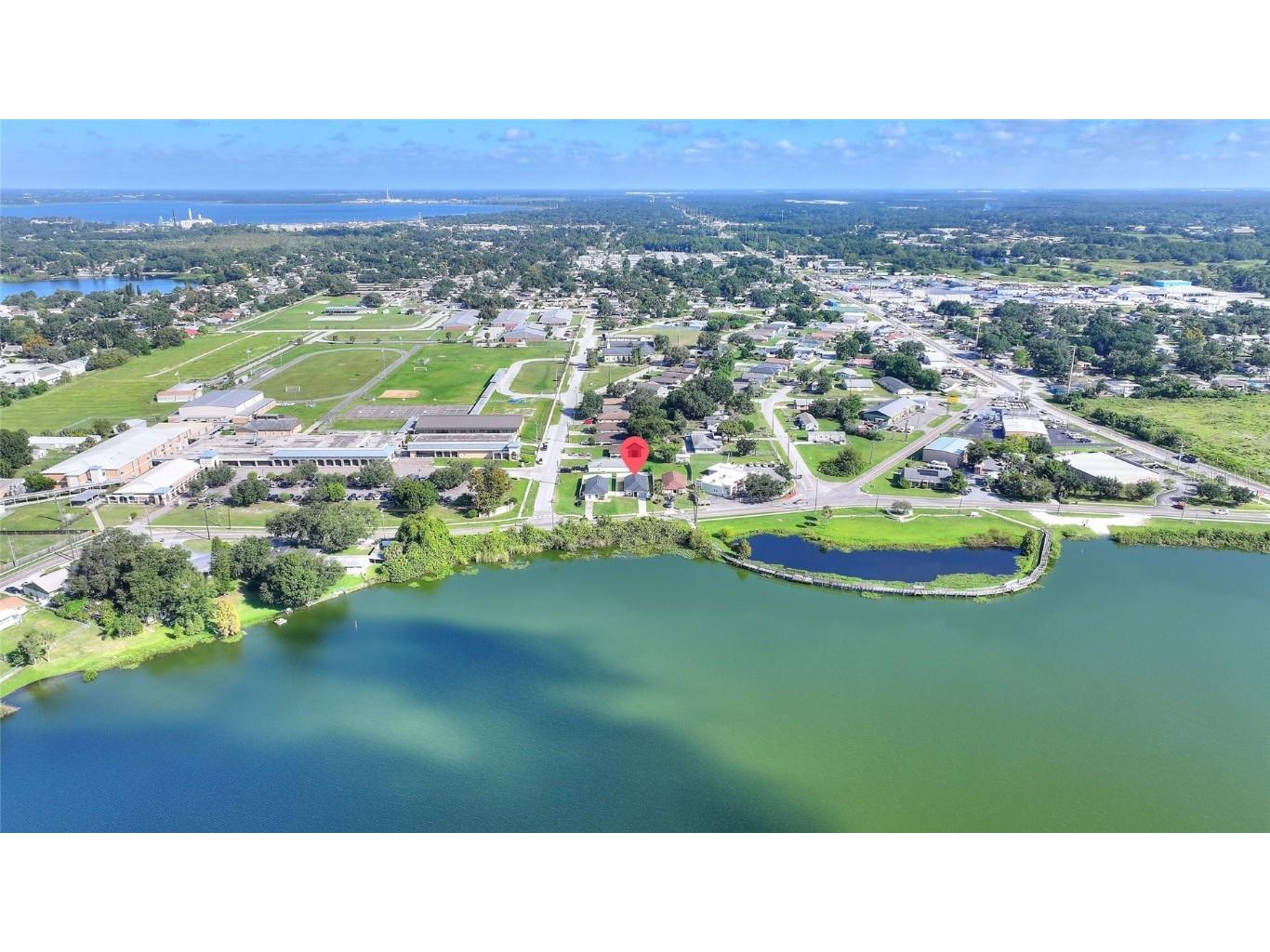 2416 N Crystal Lake Drive Lakeland FL 33801 TB8434203 image32