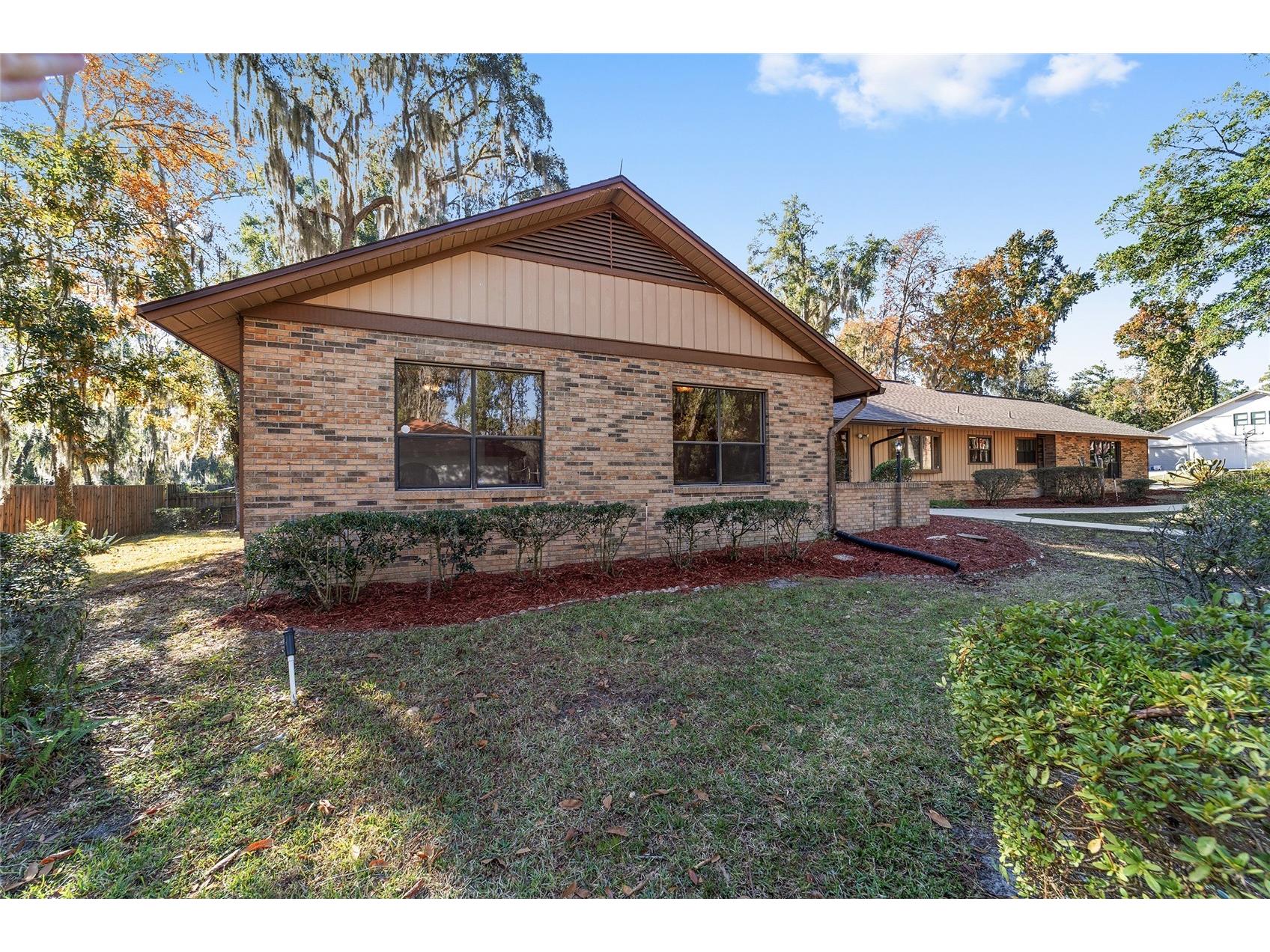 2416 SE 15th Street Ocala FL 34471 OM714775 image98