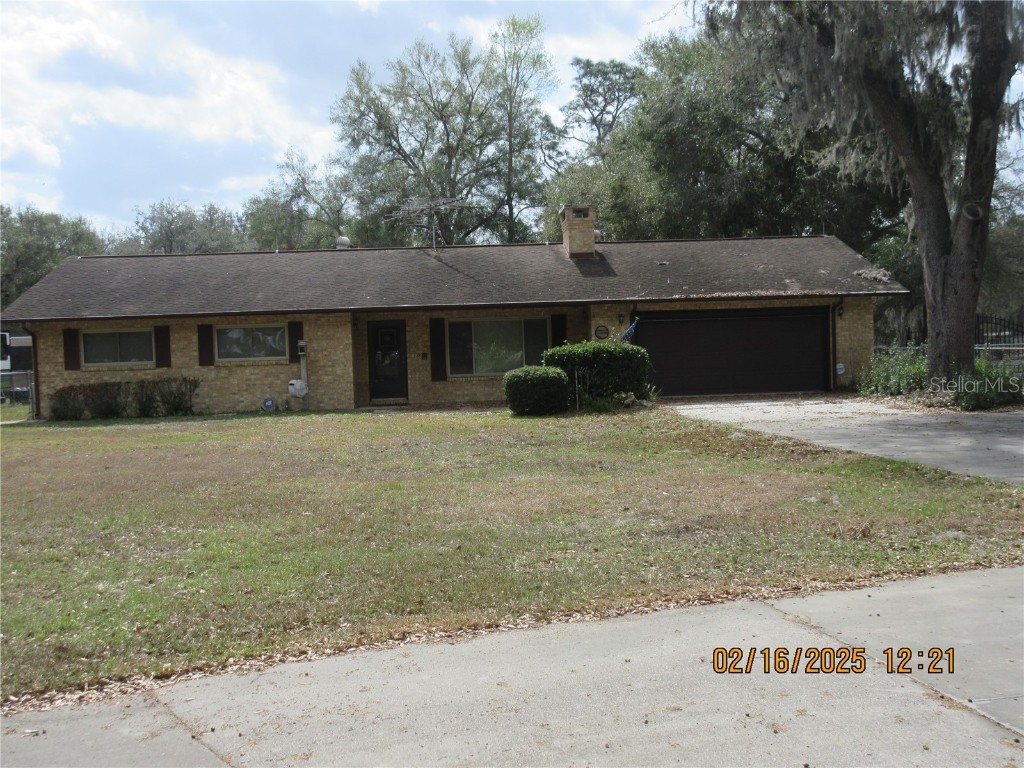 2416 Spring Lake Road Fruitland Park FL 34731 G5092955 image1