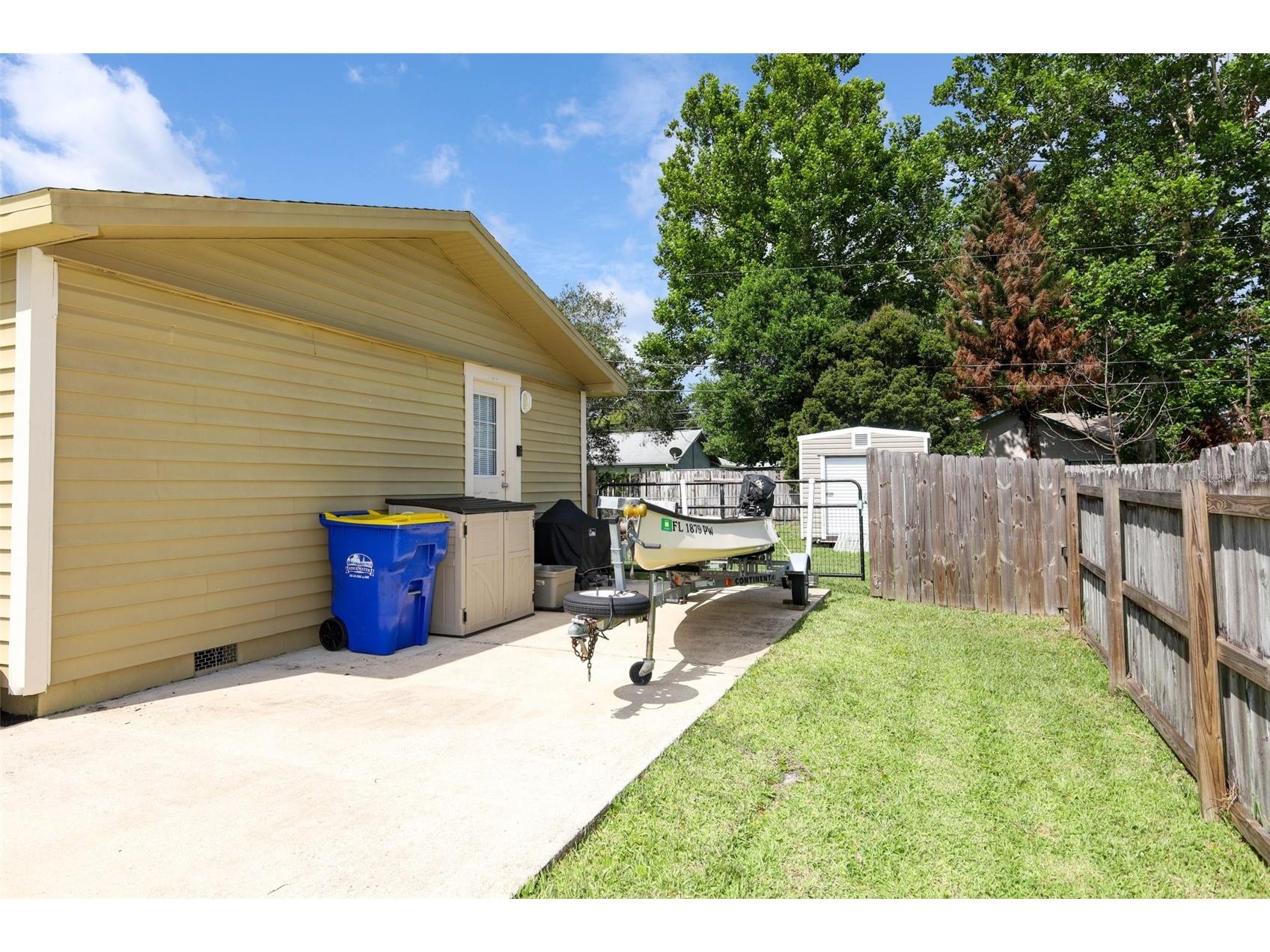 2416 Tamarind Drive Edgewater FL 32141 O6419380 image5