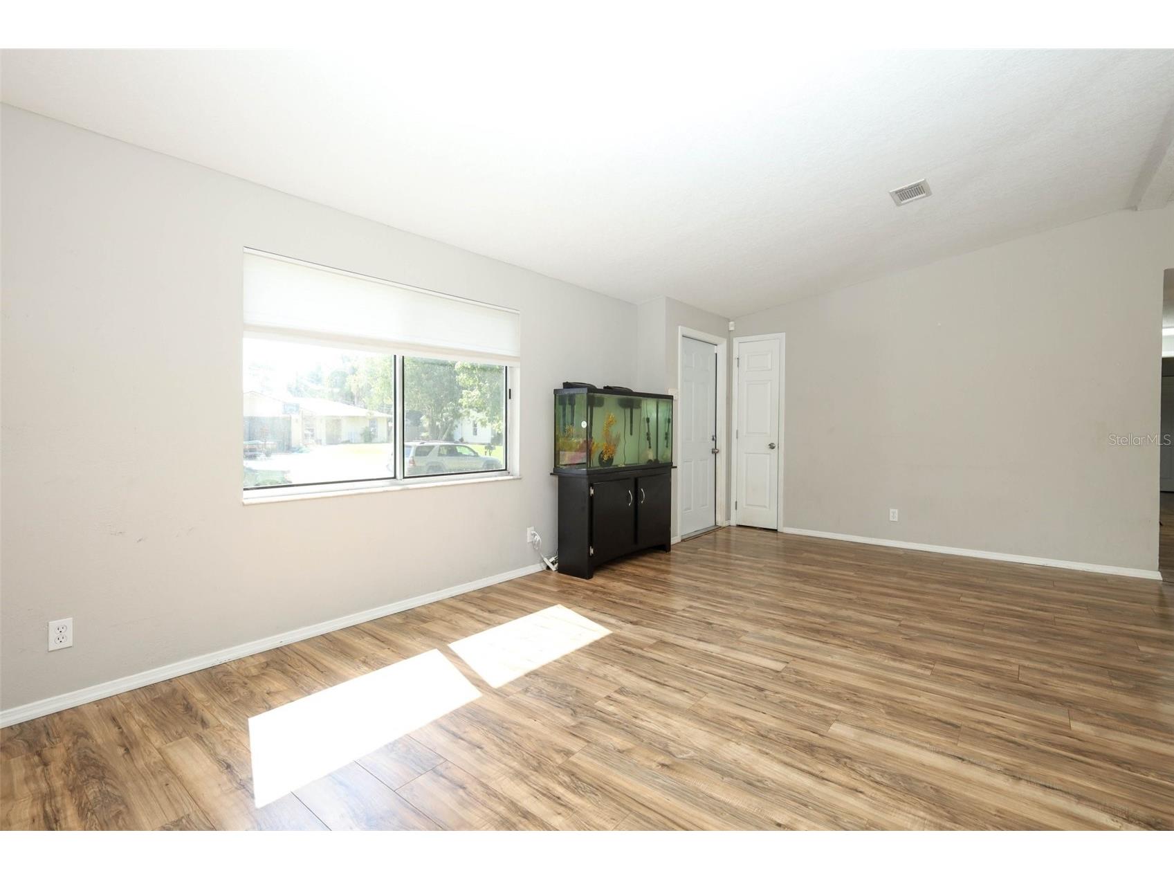 2416 Tamarind Drive Edgewater FL 32141 O6419380 image8