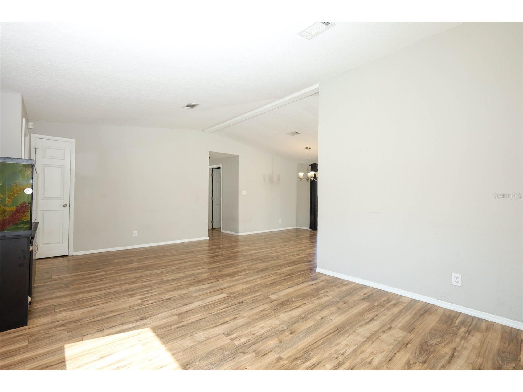 2416 Tamarind Drive Edgewater FL 32141 O6419380 image9