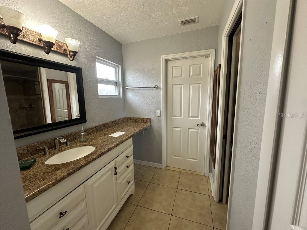 2416 Webber Street Sarasota FL 34239 A4664966 image13