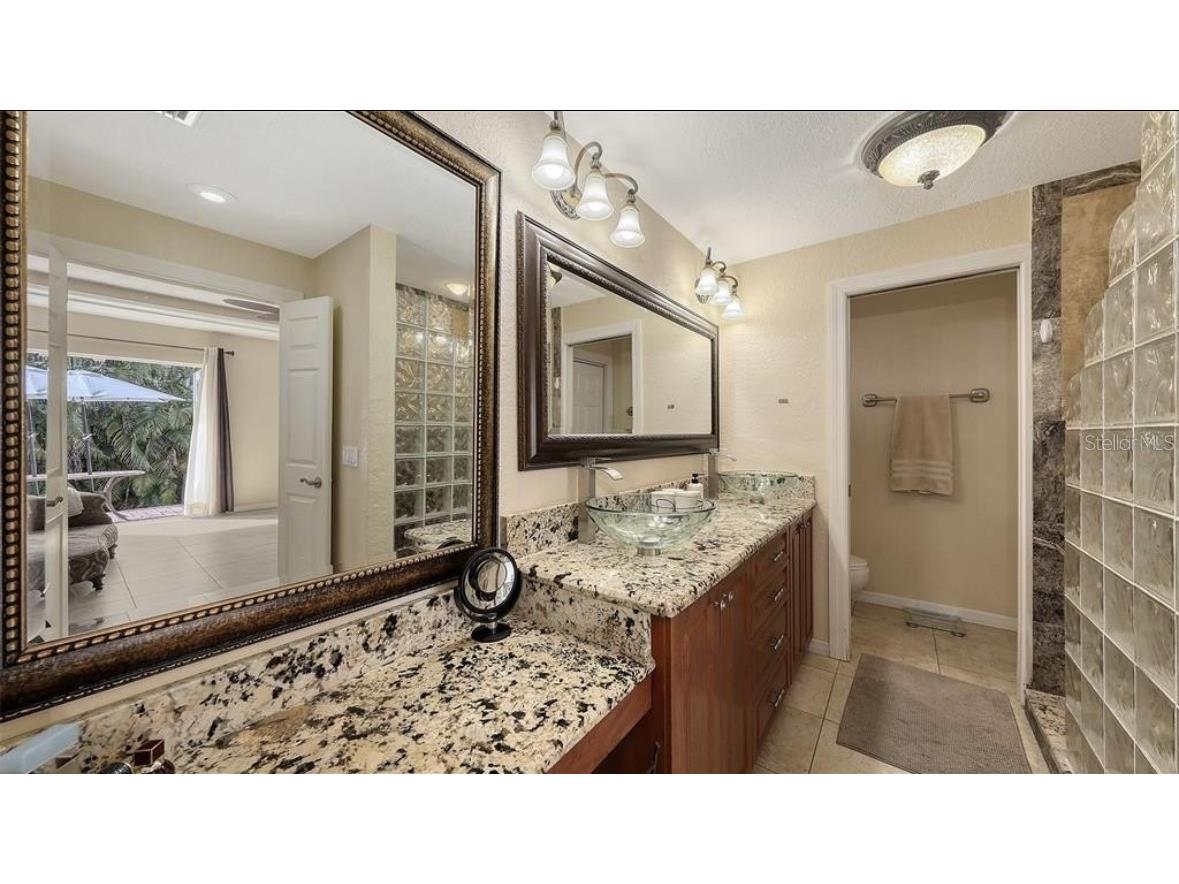 2416 Webber Street Sarasota FL 34239 A4664966 image21