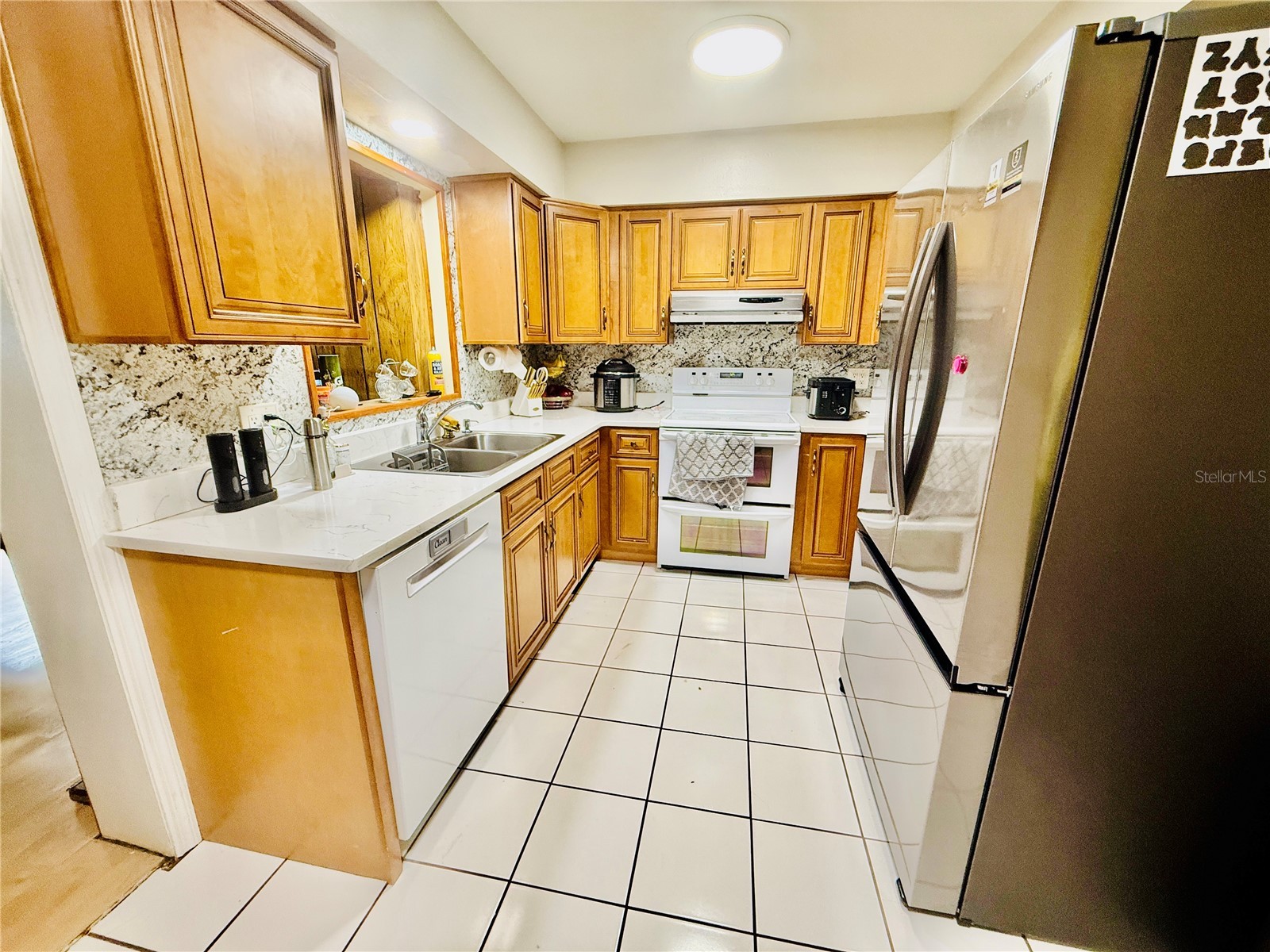 2416 Wishing Well Circle Tampa FL 33619 TB8496234 image17