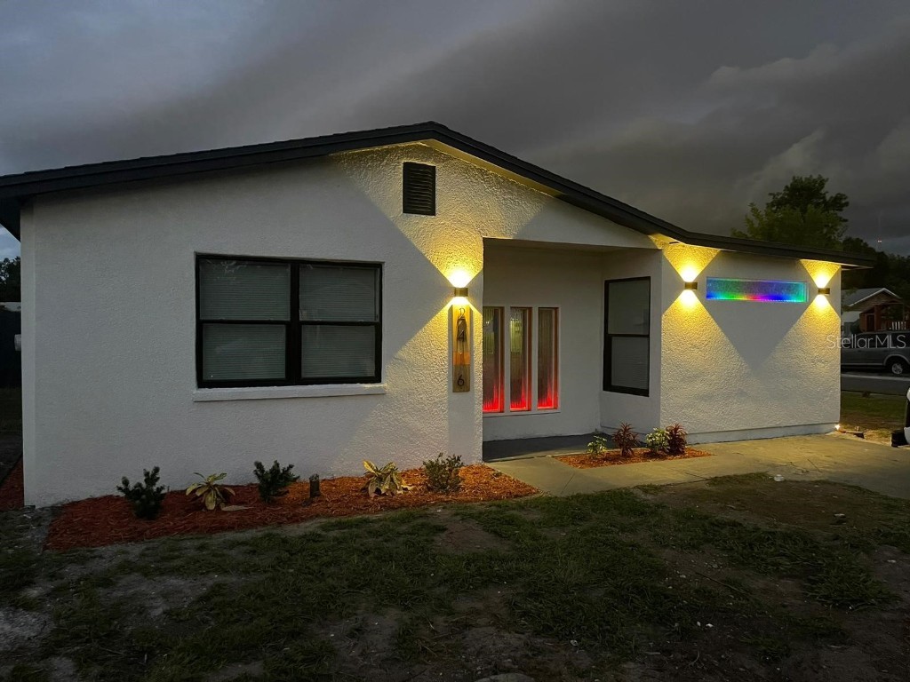 2416 Wishing Well Way Tampa FL 33619 T3476195 image1