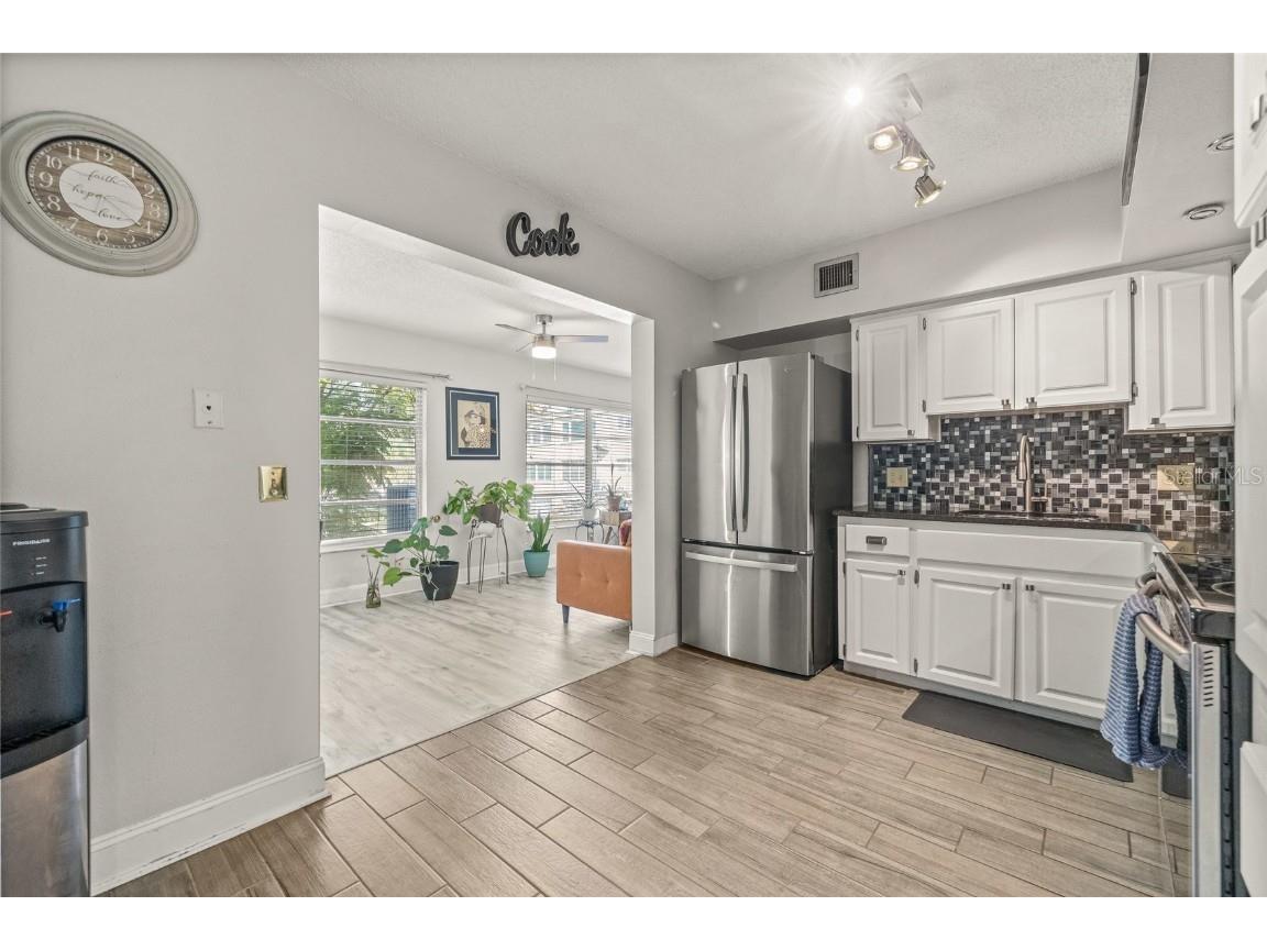 2416 World Parkway Boulevard #26 Clearwater FL 33763 TB8450929 image10