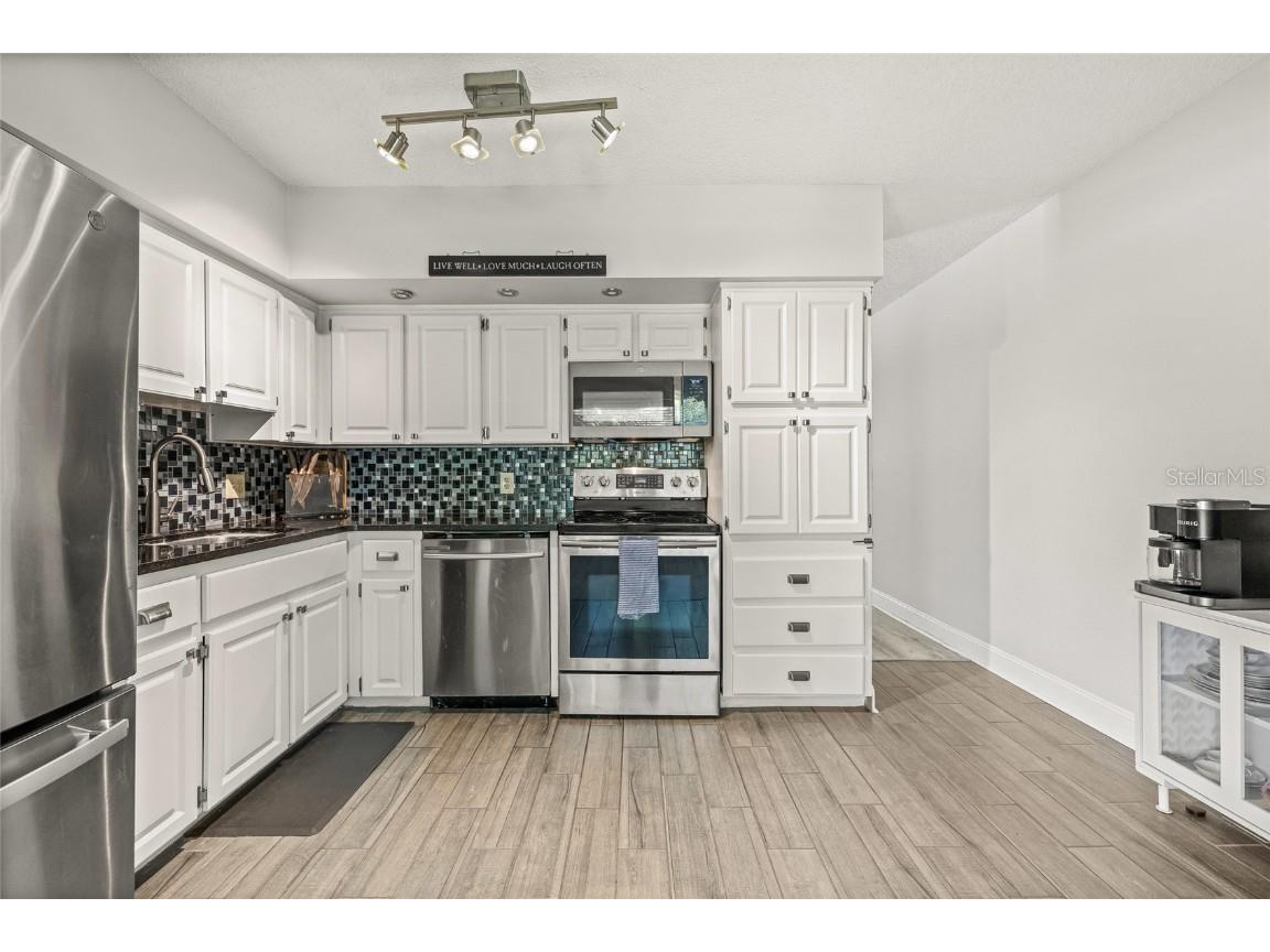 2416 World Parkway Boulevard #26 Clearwater FL 33763 TB8450929 image12