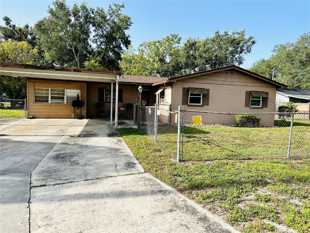 2417 Kiwanis Avenue Lakeland FL 33801 L4939090 image1