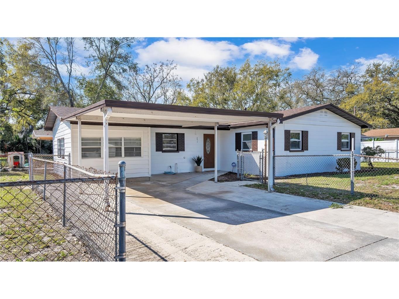 2417 Kiwanis Avenue Lakeland FL 33801 L4942888 image1