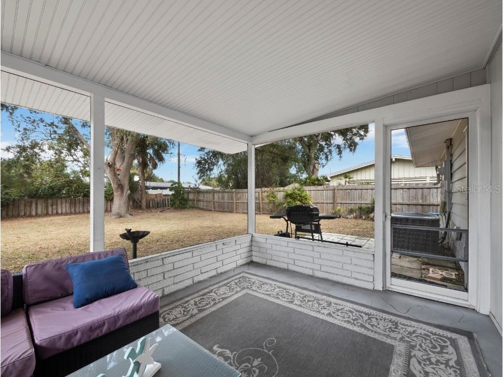 2417 Parson Lane Sarasota FL 34239 A4675748 image12