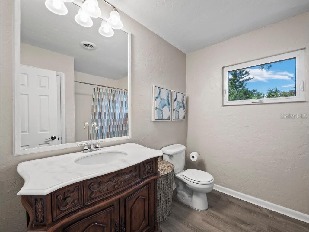 2417 Parson Lane Sarasota FL 34239 A4675748 image21