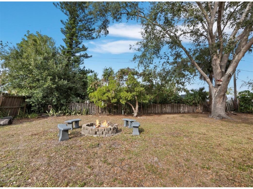 2417 Parson Lane Sarasota FL 34239 A4675748 image25