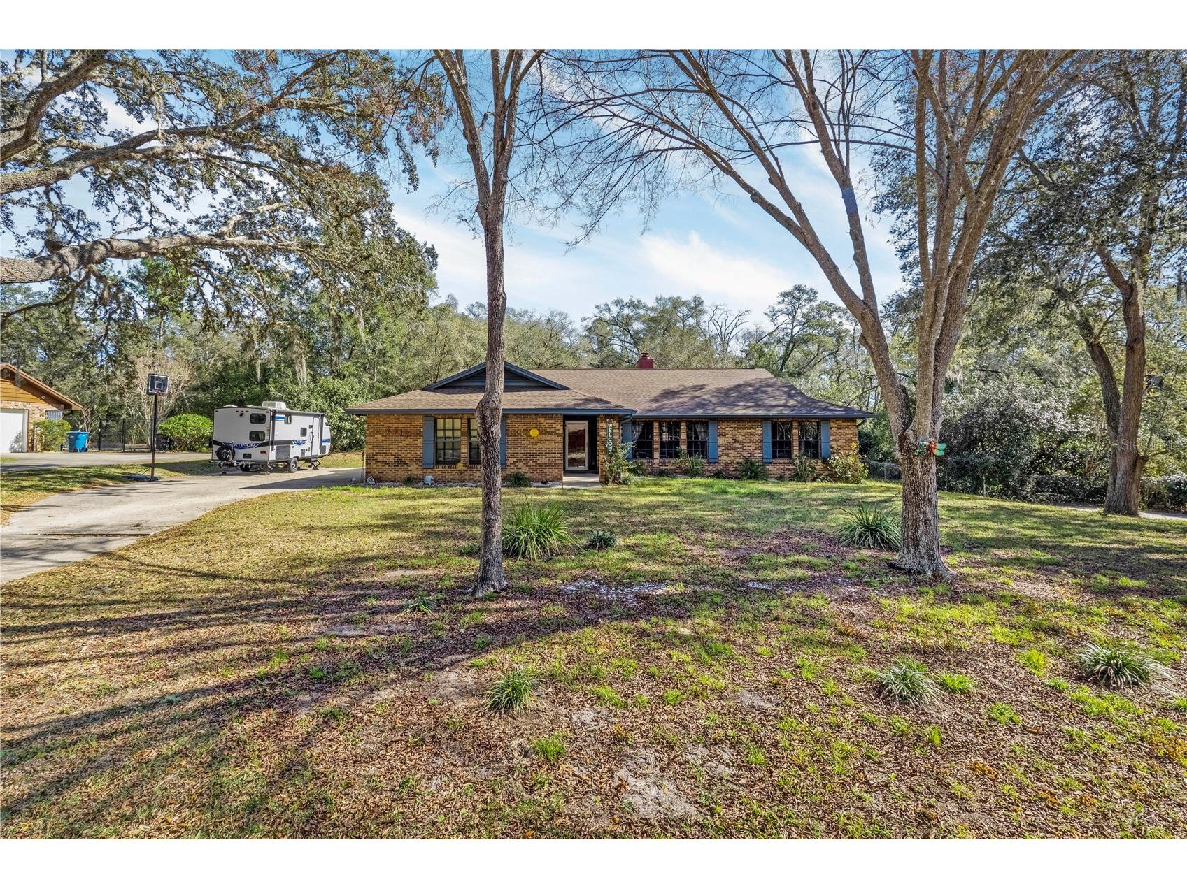 2417 S Oak Park Drive Deland FL 32724 V4946857 image1