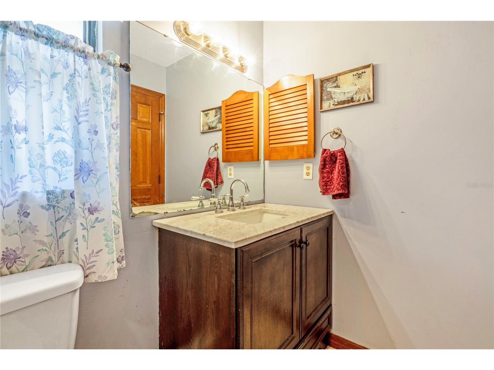 2417 S Oak Park Drive Deland FL 32724 V4946857 image11