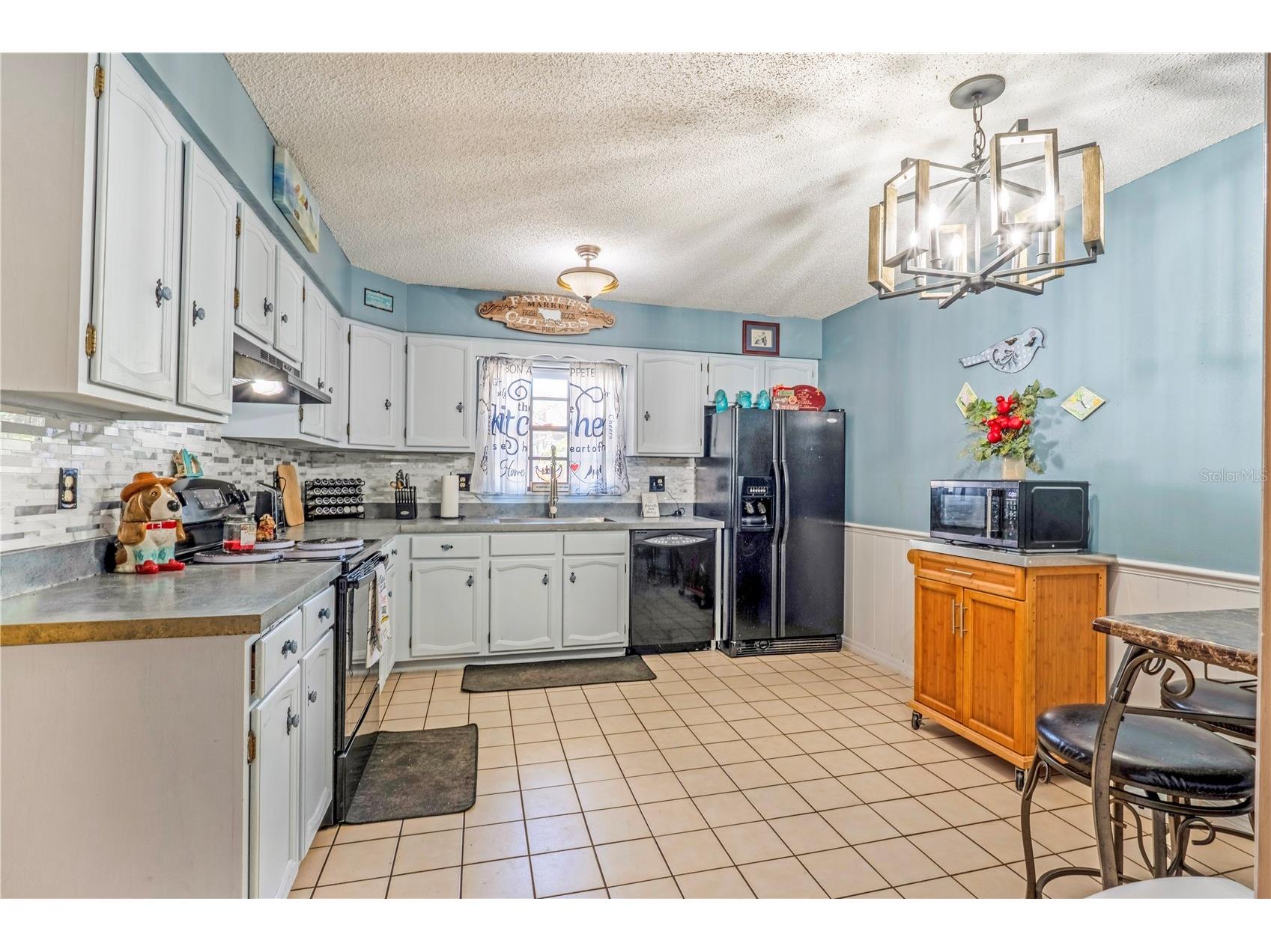 2417 S Oak Park Drive Deland FL 32724 V4946857 image13