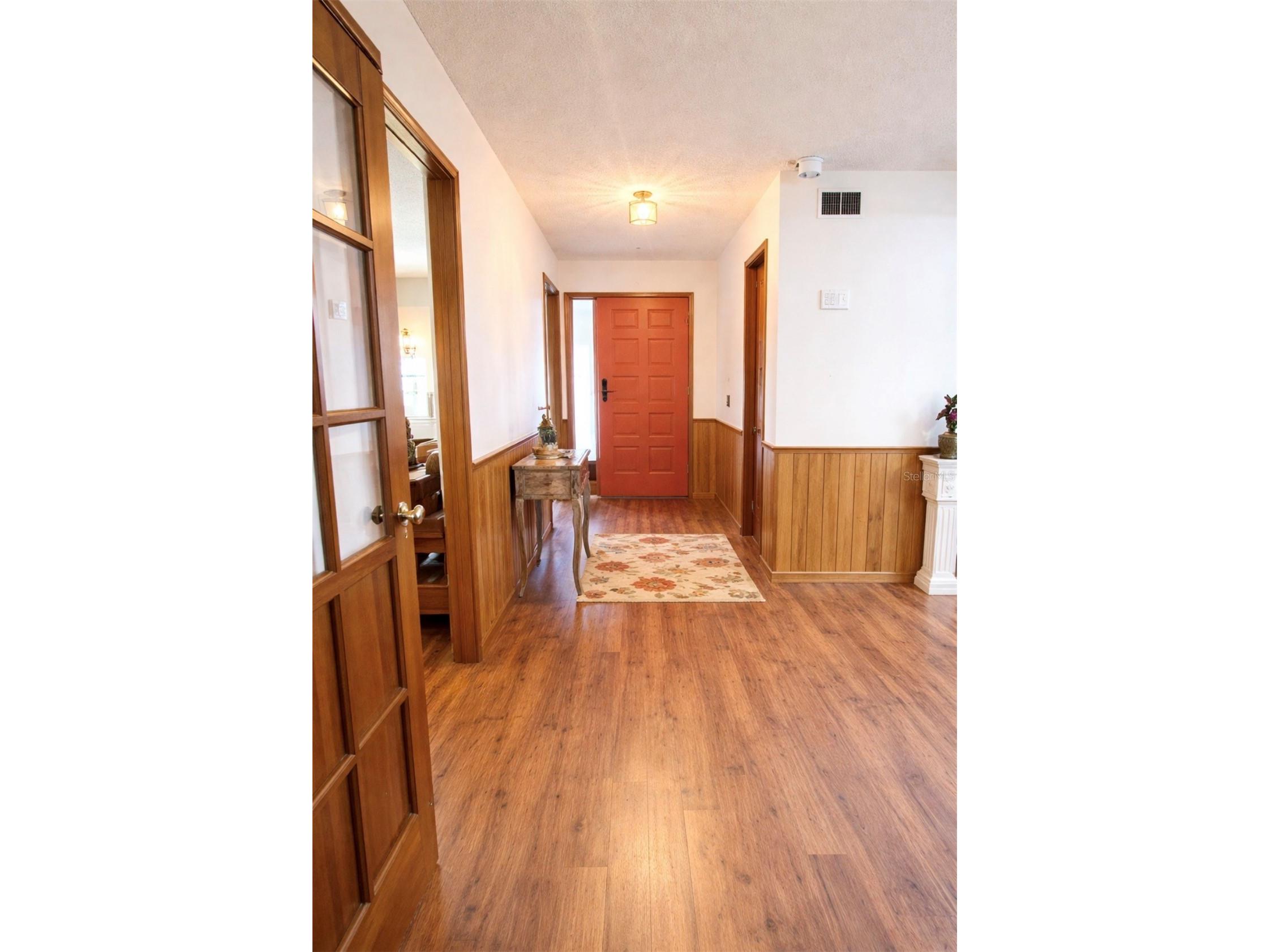 2417 S Oak Park Drive Deland FL 32724 V4946857 image3