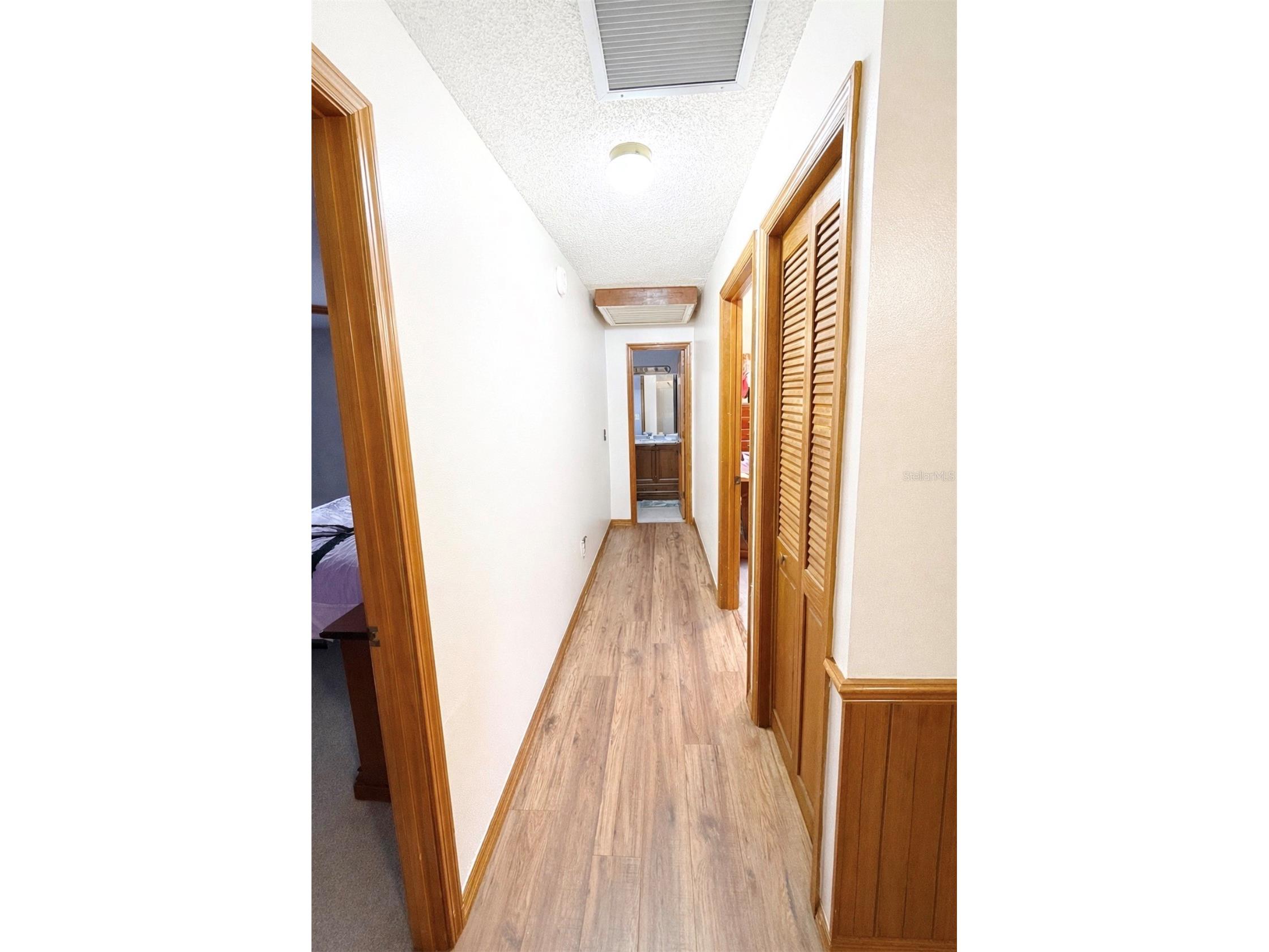 2417 S Oak Park Drive Deland FL 32724 V4946857 image9