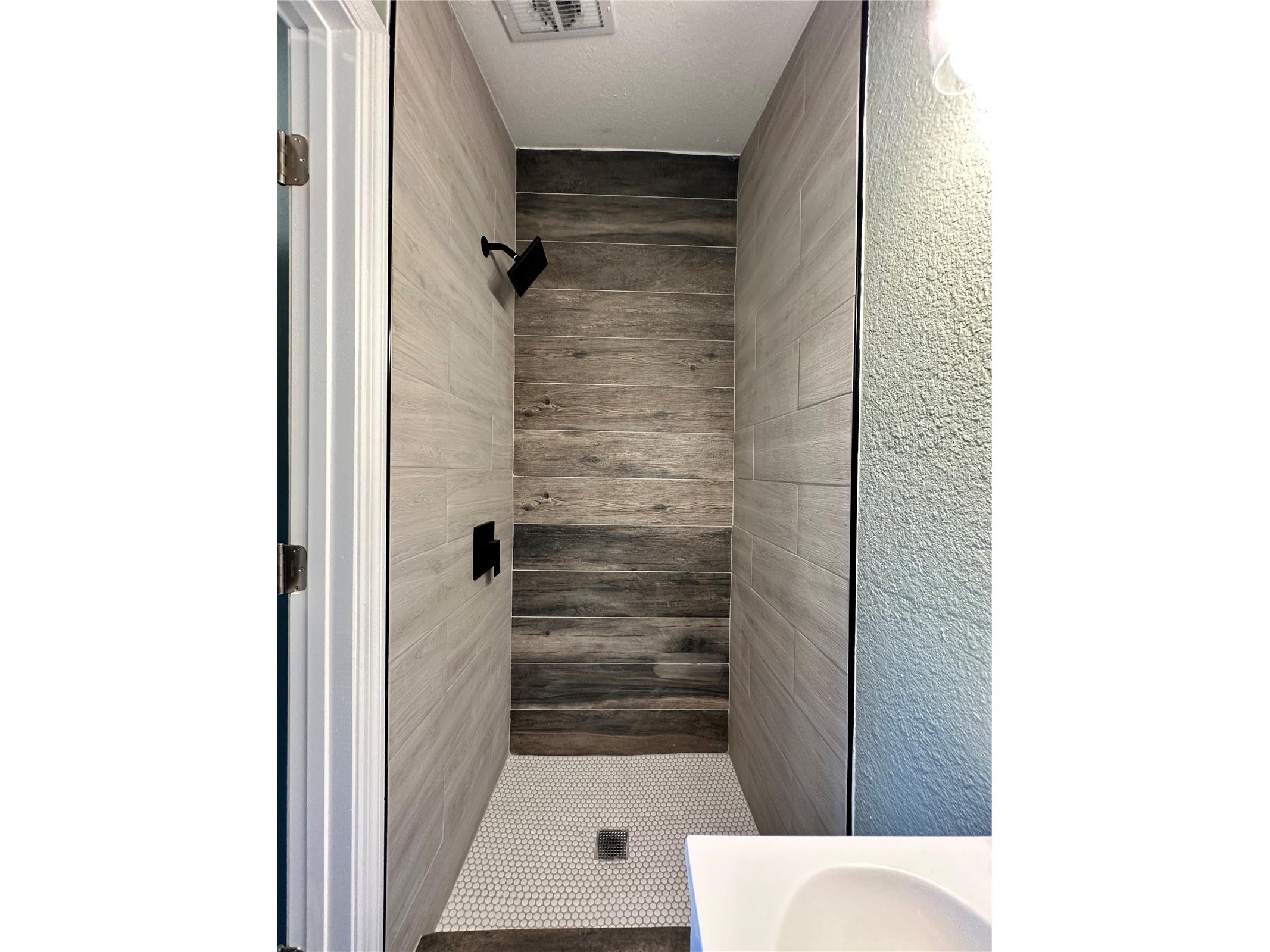 2417 Tanglewood Street Lakeland FL 33801 TB8498570 image20