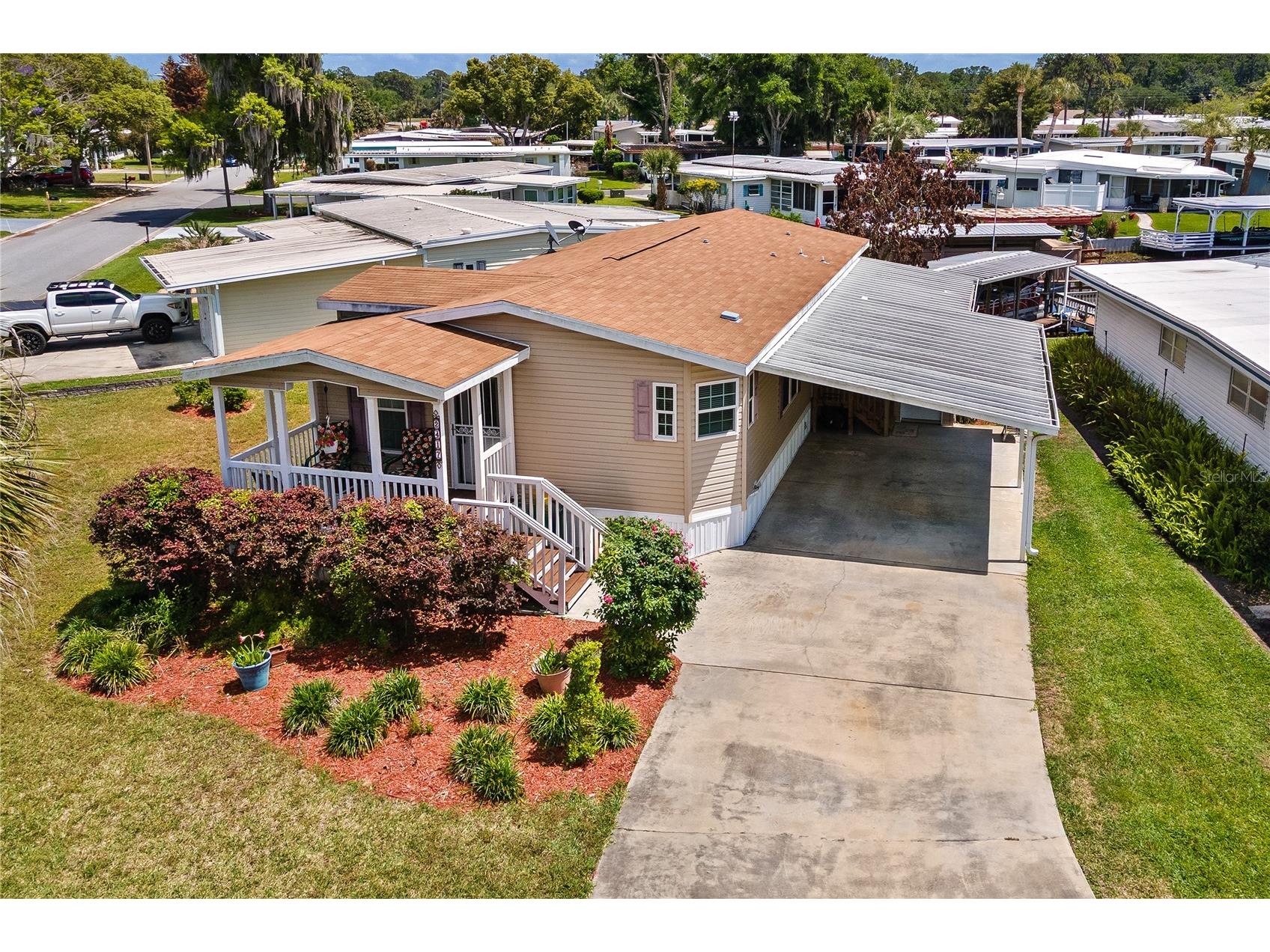 2417 Vindale Road Tavares FL 32778 - LAKE EUSTIS G5110948 image1