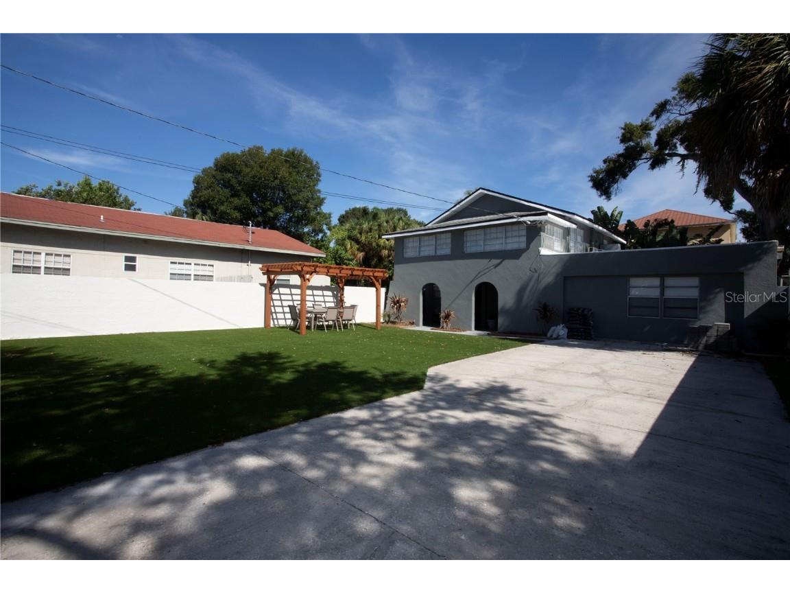 2417 W Gray Street Tampa FL 33609 U8240620 image1