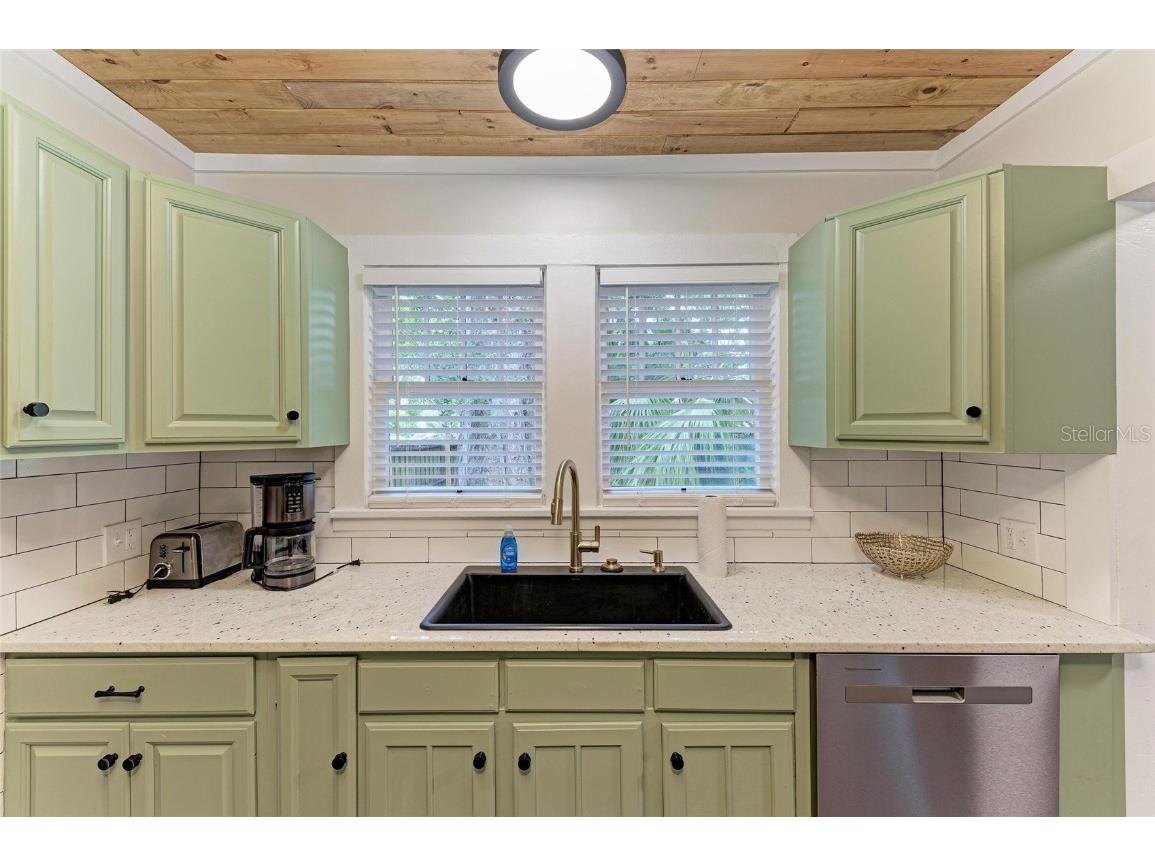 2418 12th Avenue W Bradenton FL 34205 A4664364 image17