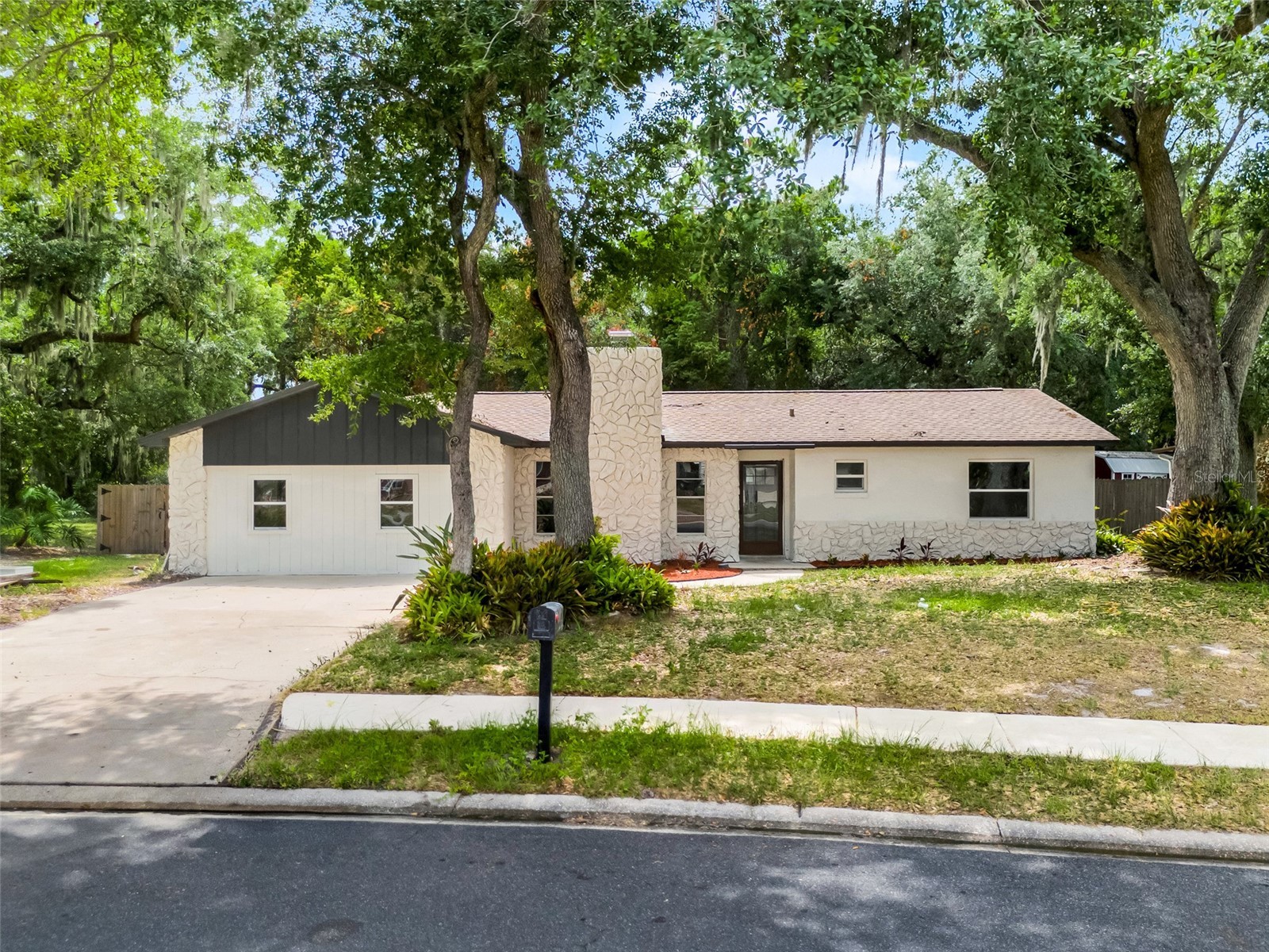 2418 Brookside Avenue Kissimmee FL 34744 - MILL SLOUGH O6415743 image1