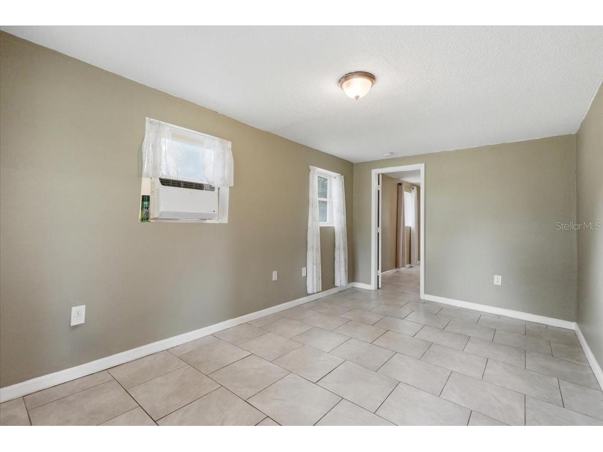 2418 Jungle Street Lakeland FL 33801 L4963236 image5