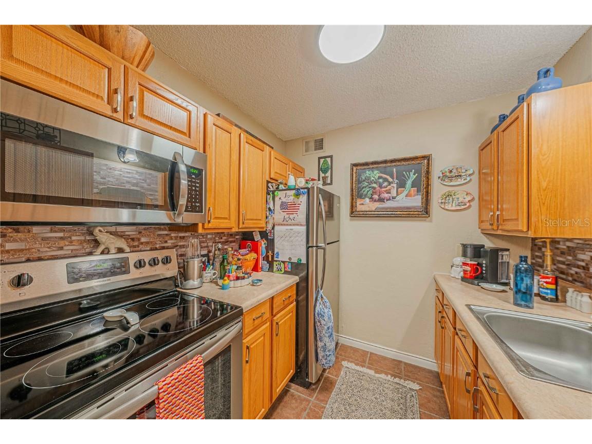 2418 NE 7th Street #6 Ocala FL 34470 OM705695 image11