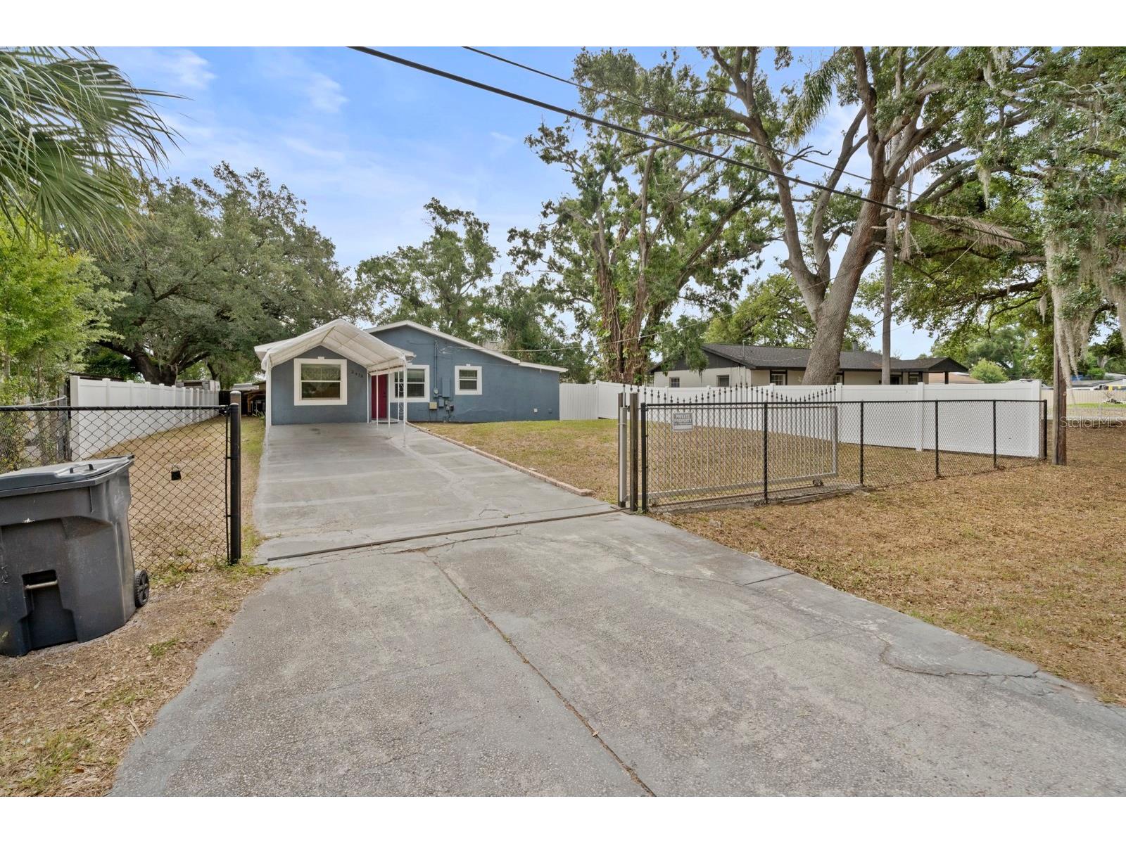 2418 South 69th Tampa FL 33619 S5149120 image1