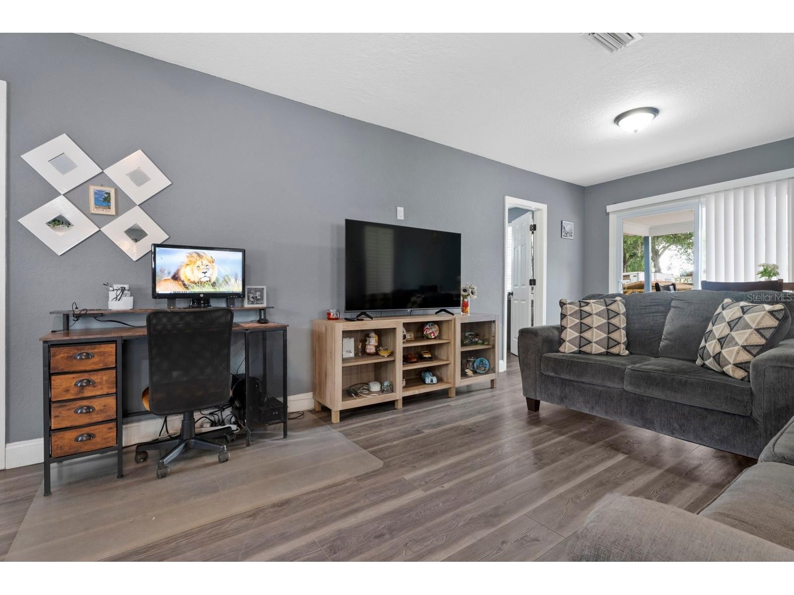 2418 South 69th Tampa FL 33619 S5149120 image16