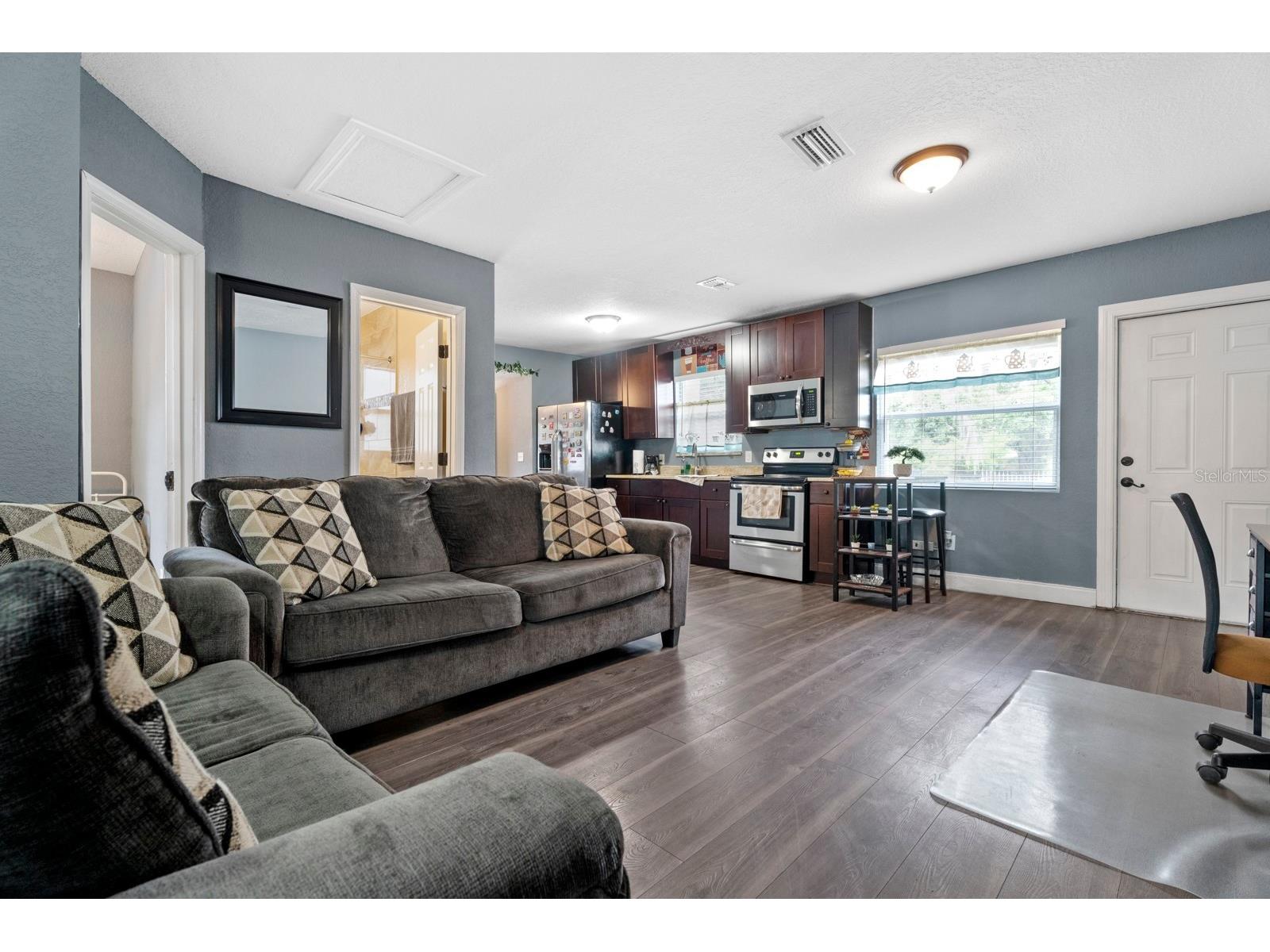 2418 South 69th Tampa FL 33619 S5149120 image17